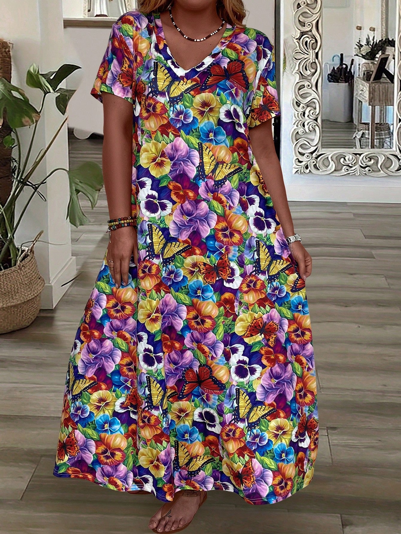 Plus Size V-Neck Floral Printed Summer Short Sleeve Dress