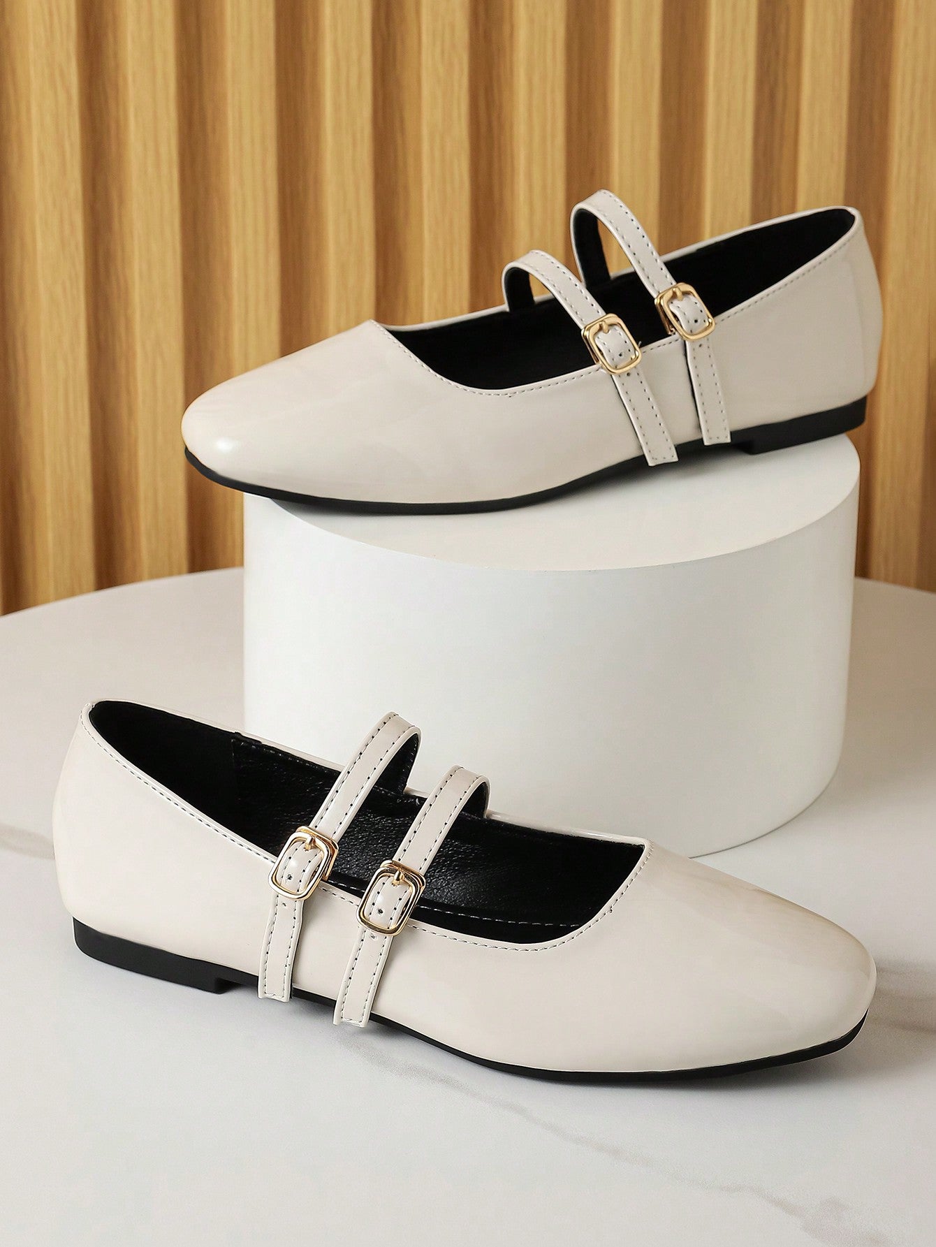 Women Flat Shoes With Red Buckle, Fashionable And Elegant Ladies Casual Shoes For Dating And Daily Wear