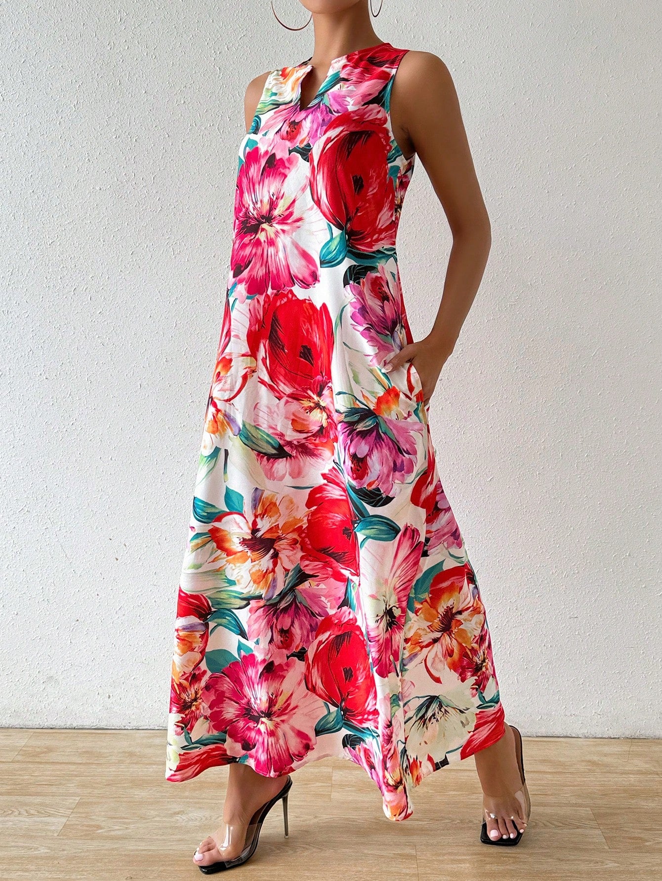 Unity Holiday Leisure Random Flower Printed Notched Neck Sleeveless Maxi Dress With Slit