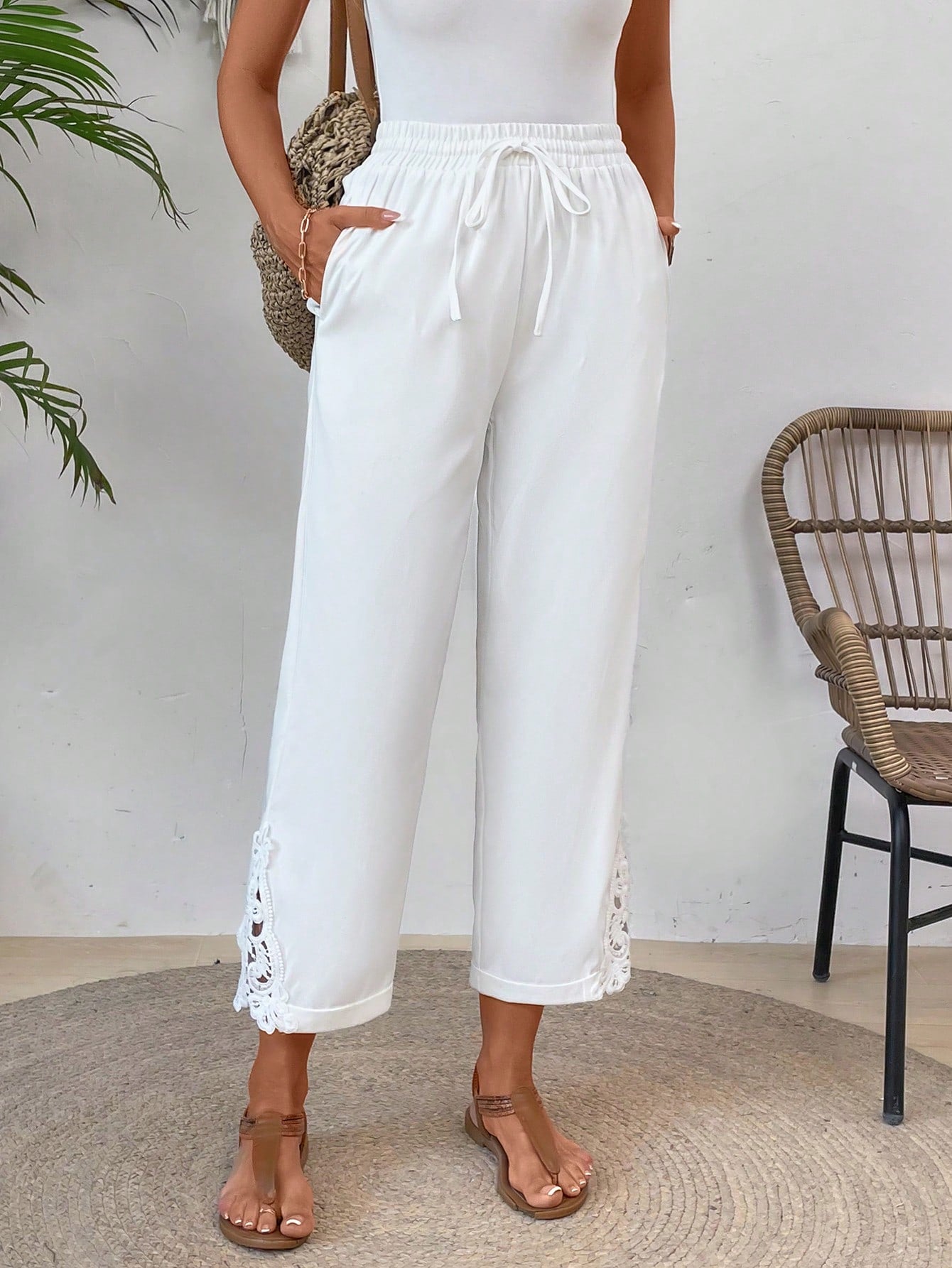 Patchwork Soluble Lace Elastic Waist Slant Pocket Relaxed Fit Straight Leg Pants