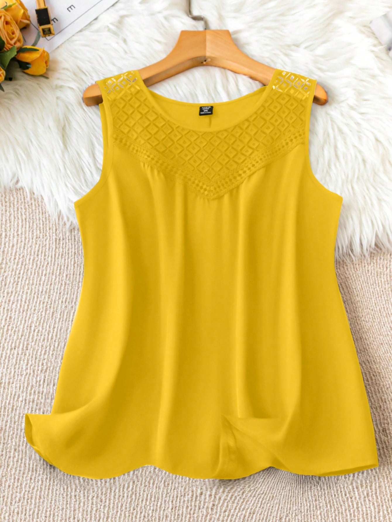 LUNE Plus Size Women Fashion Solid Color Splice Neckline Tank Top