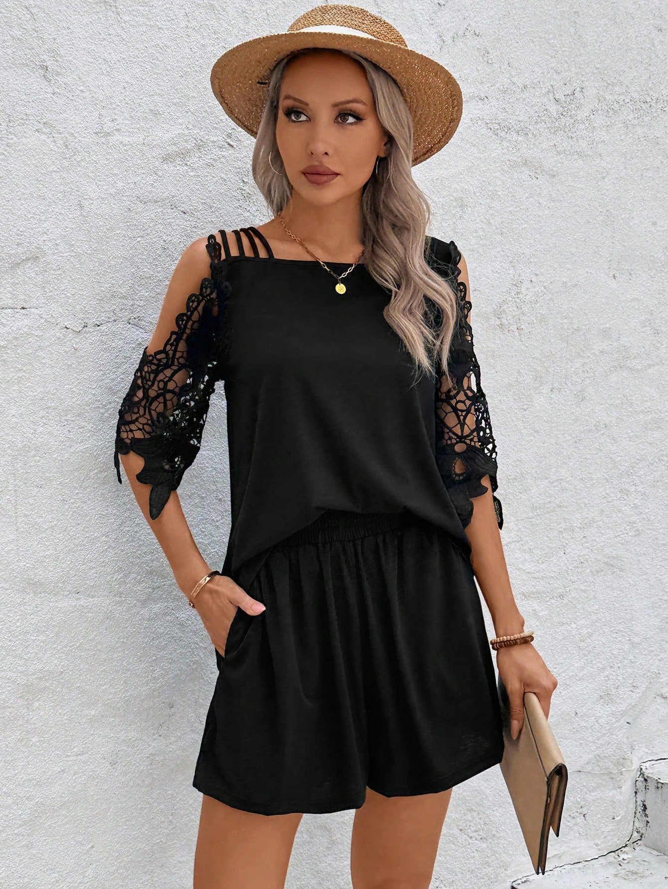 LUNE Women Solid Simple Contrast Guipure Lace Top & Shorts Two-Piece Suit