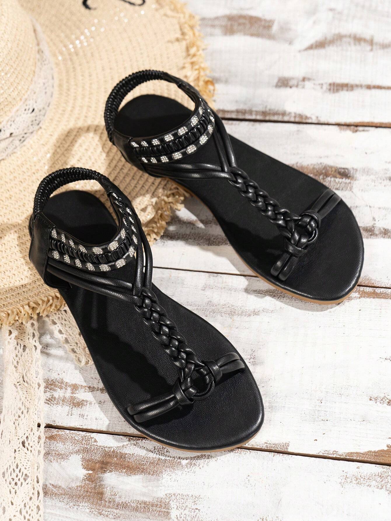 Women 2024 New National Wind Woven Straw Band Clip Toe Beach Flat Sandals For Summer