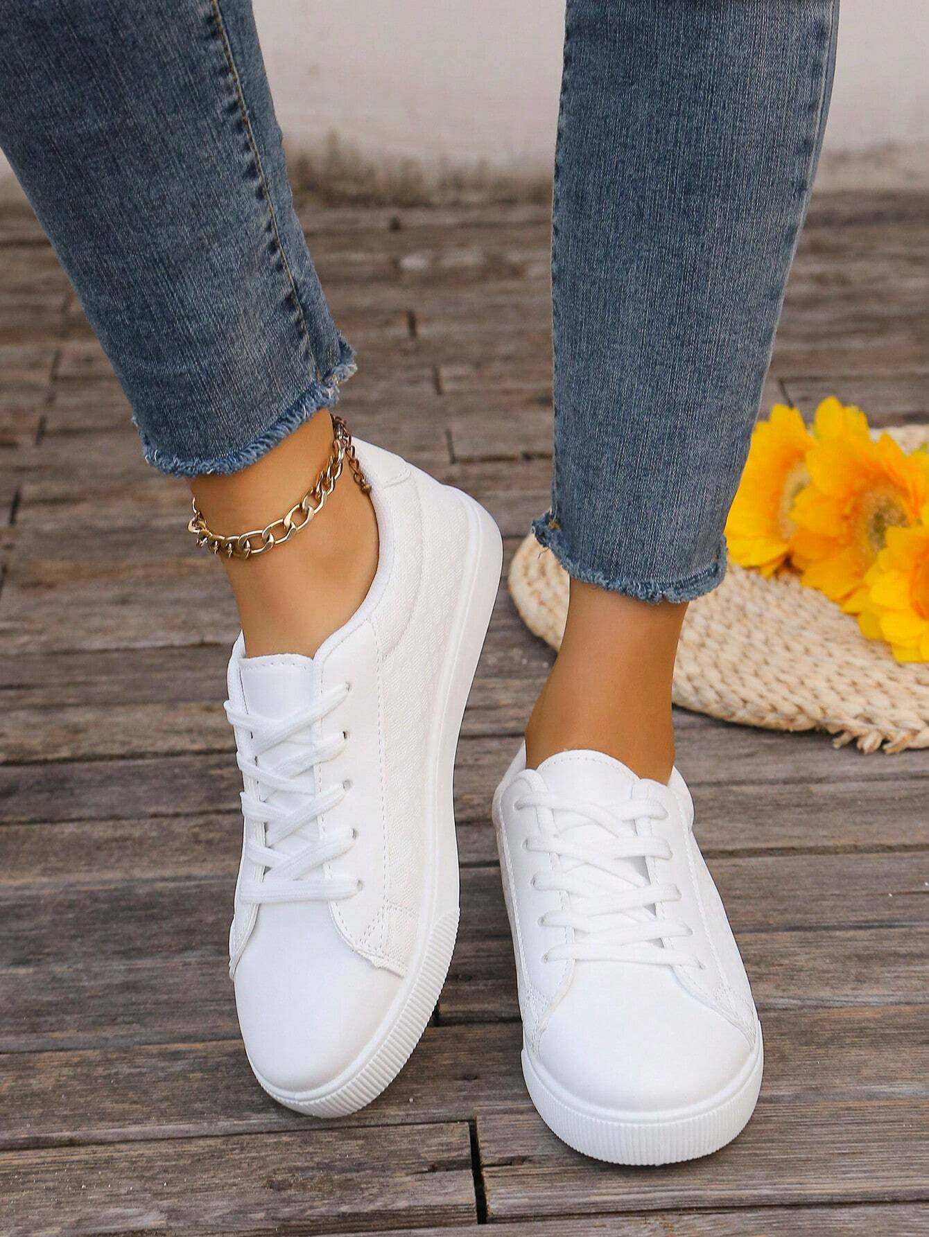 Fashion White Sneakers For Students, Comfortable Flat Front Lace-Up Casual Sports Shoes