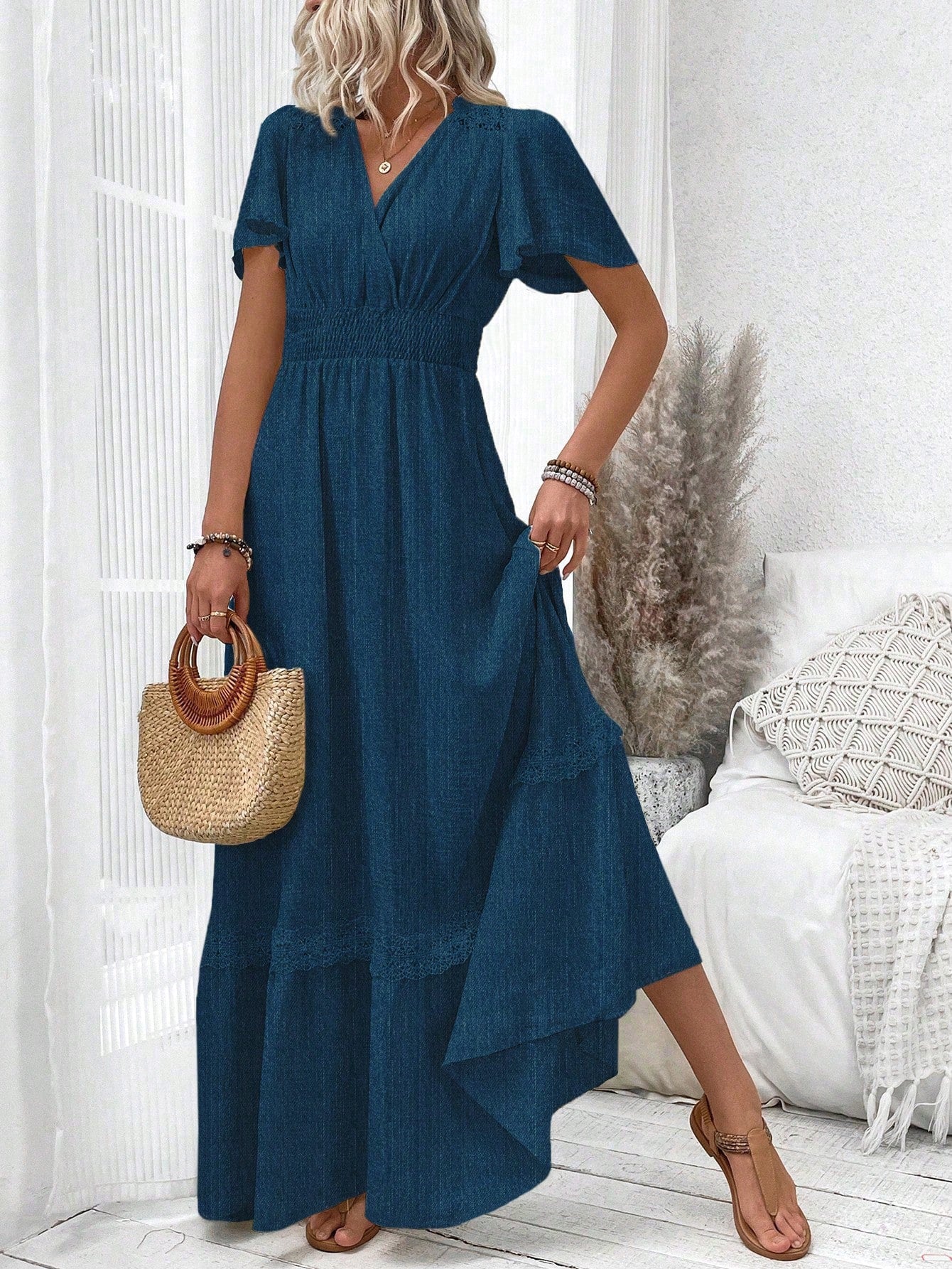 LUNE V-Neck Ruffle Sleeve Solid Color Vacation Style Spring/Summer Dress