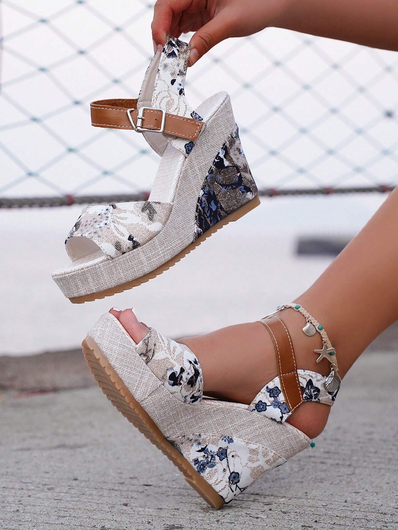 Women's Wedge Heel & Thick Platform Open Toe Sandals, Ankle Strap Buckle & Floral Print Espadrilles Summer New Arrival