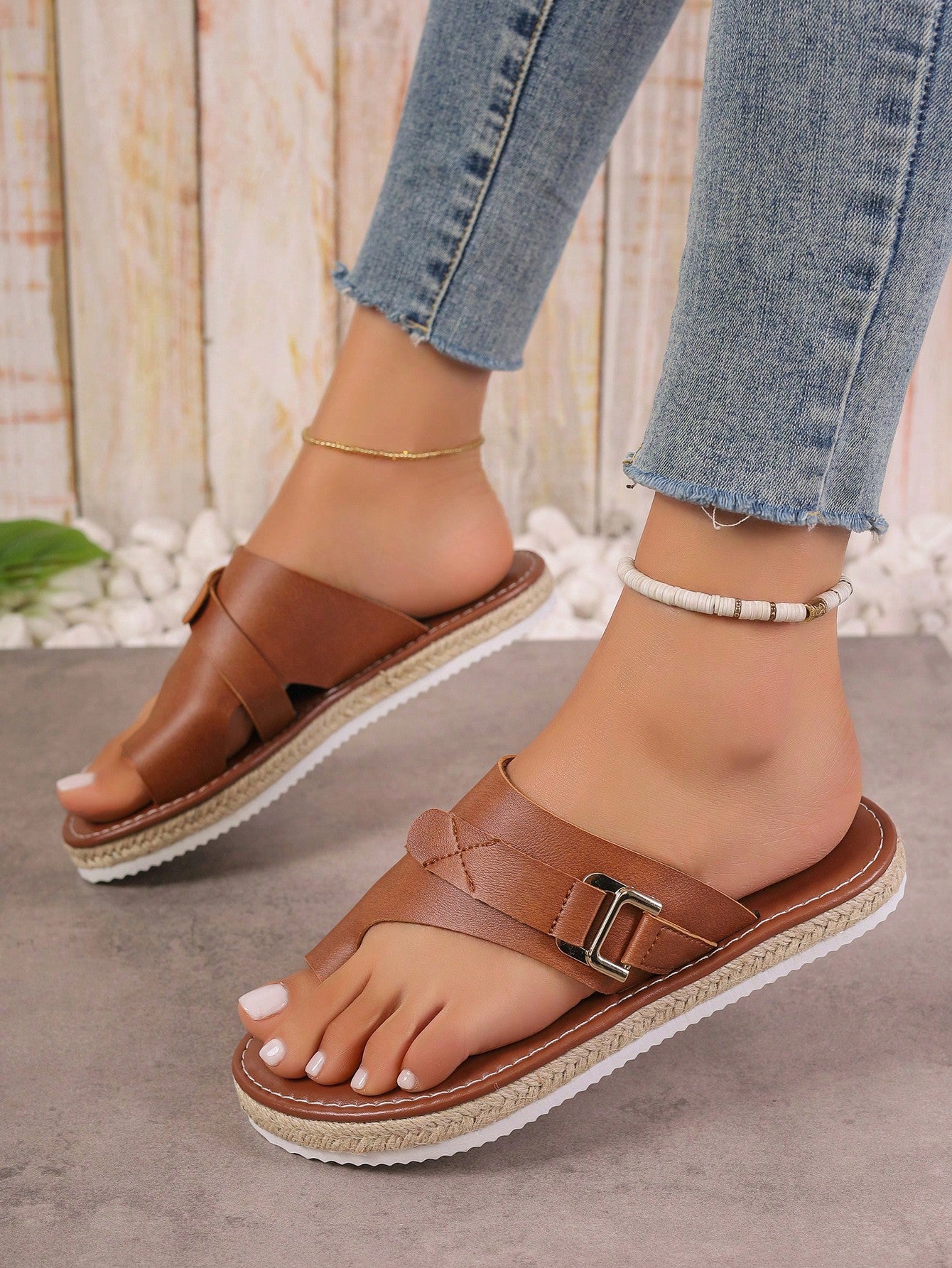 Women's Flat  Rope Slip-On Sandals With Rivets On The Back And Round Toe, Hollow Out Toe Anti-Slip Loafers, Outdoor Flat Open Toe Women's Sandals