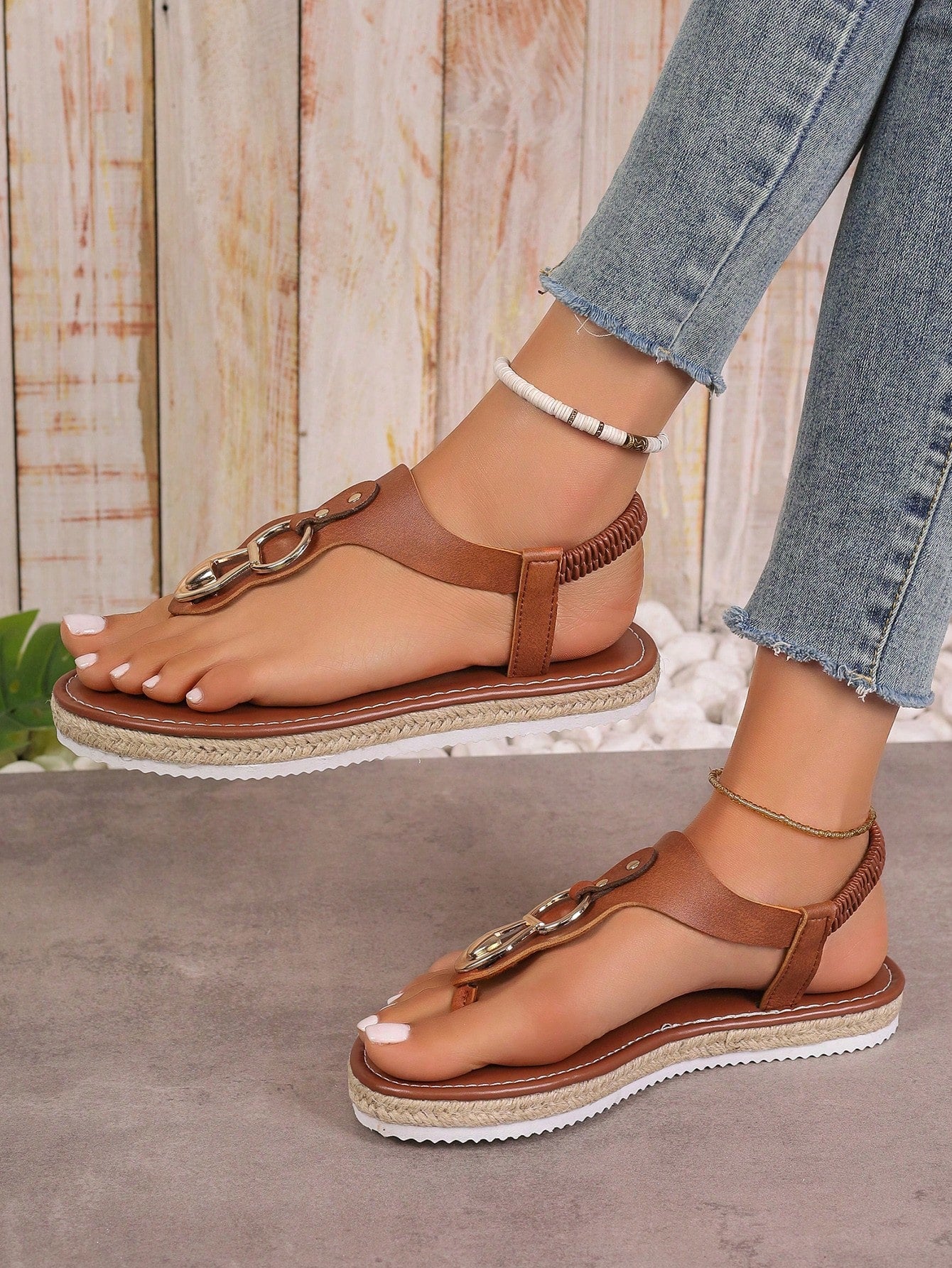 Women's Flat  Rope Slip-On Sandals With Rivets On The Back And Round Toe, Hollow Out Toe Anti-Slip Loafers, Outdoor Flat Open Toe Women's Sandals