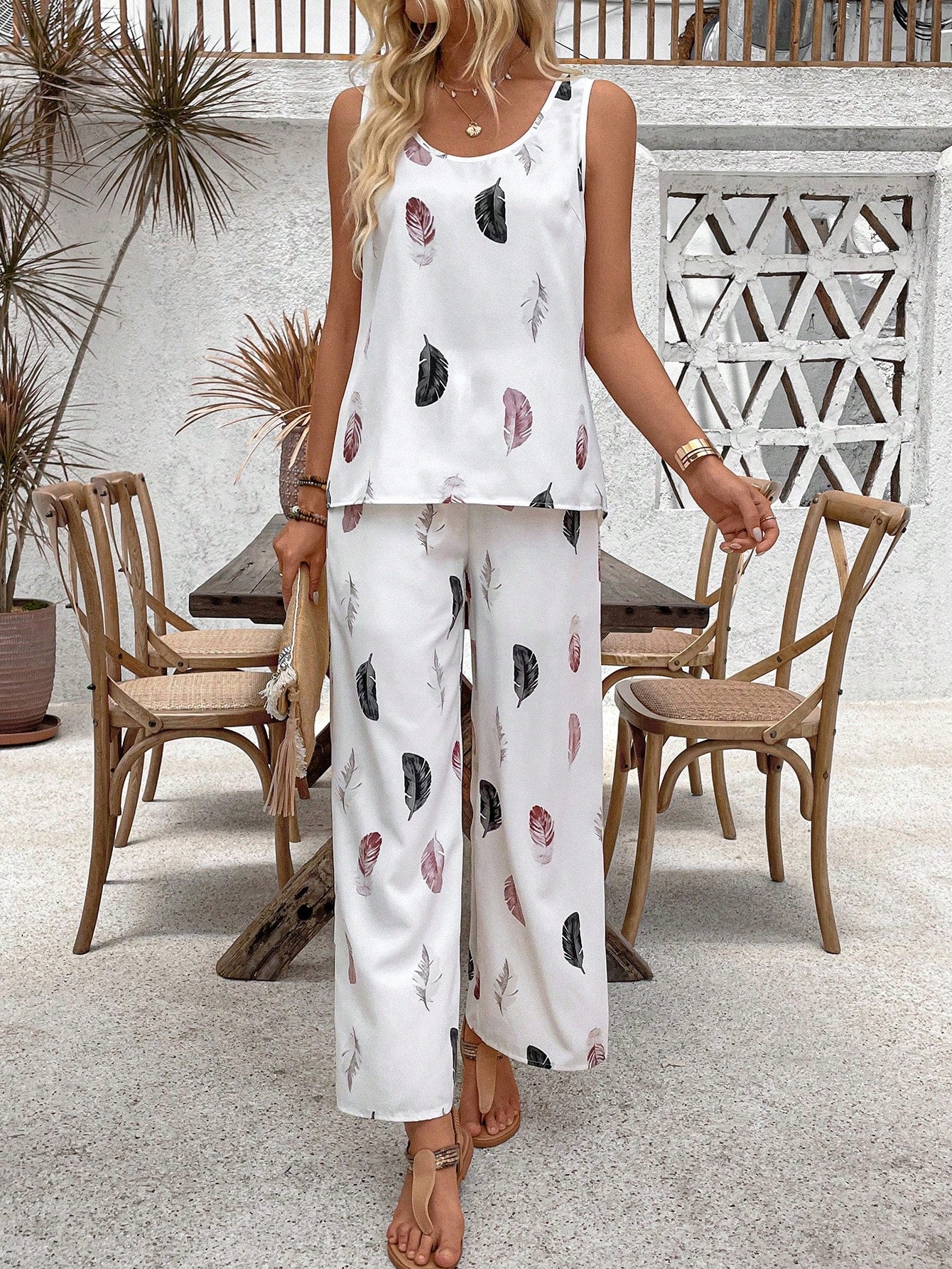 EMERY ROSE Sleeveless Feather Printed Top And Long Pants Set With Wide Round Neckline, Summer Casual Outfit