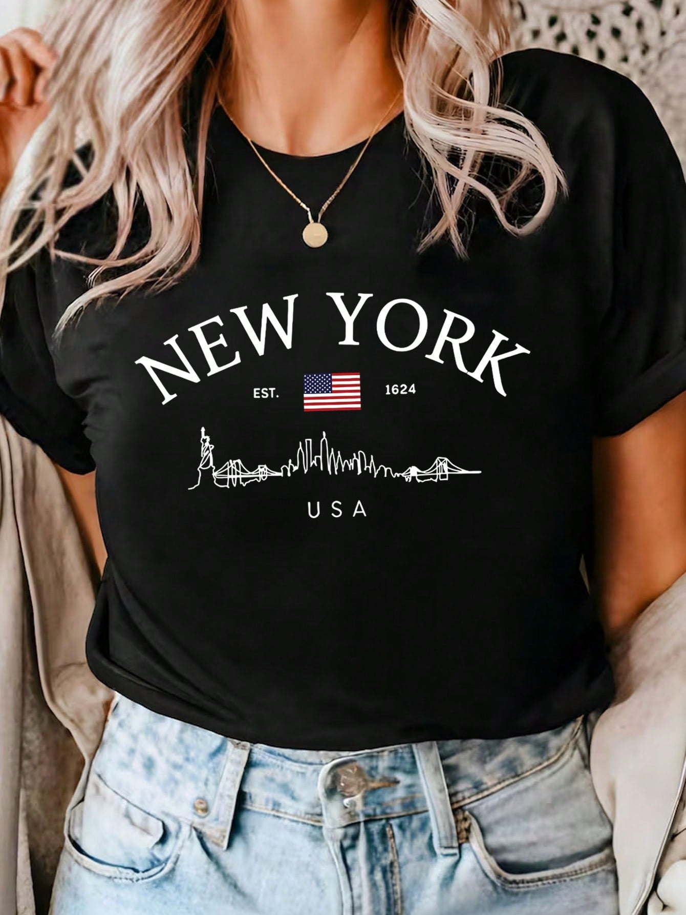 Essnce New York Skyline Printed T-Shirt With American Flag, Women's Summer Short Sleeve Casual Top