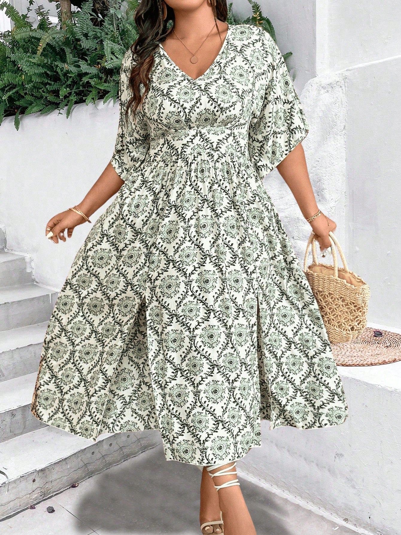 VCAY Plus Size Printed Batwing Sleeve Dress With Cinching Waist And Slit, For Holiday And Leisure