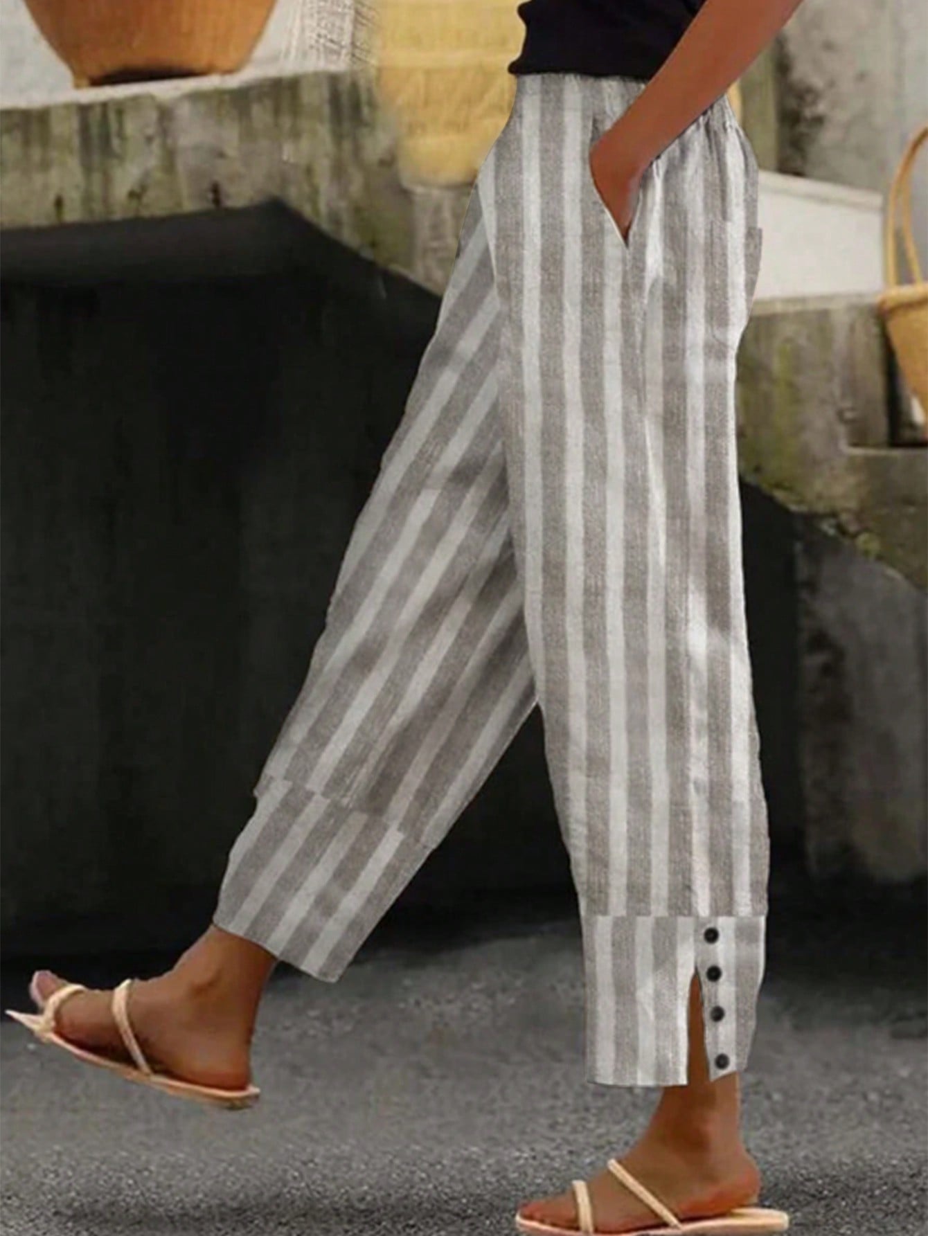 EMERY ROSE Women's Summer Vacation Casual Striped Trousers With Decorative Button And Slit Design