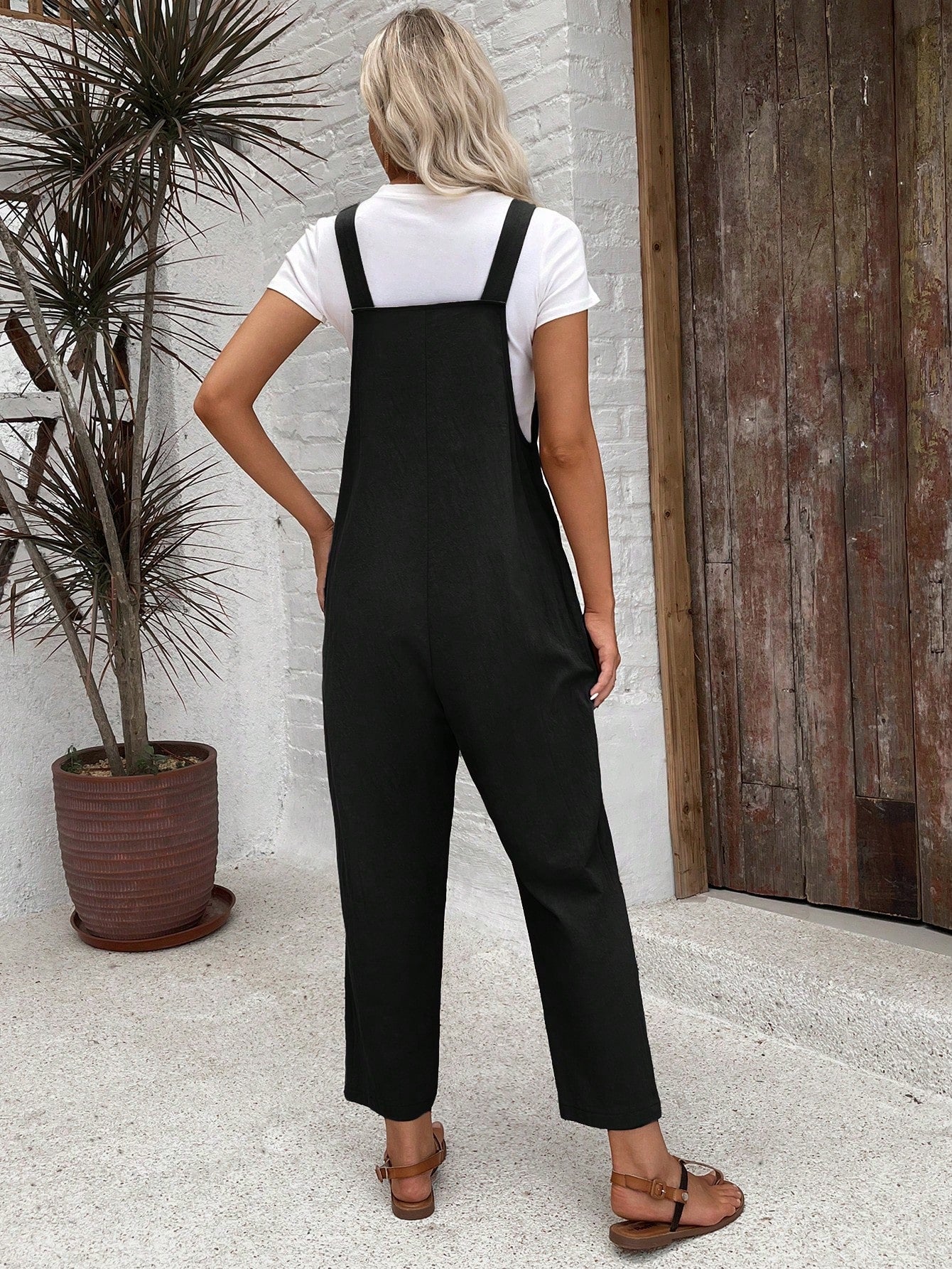 EMERY ROSE Women Minimalist Straight Leg Jumpsuit With Dual Pockets Women Overalls Korean Fashion