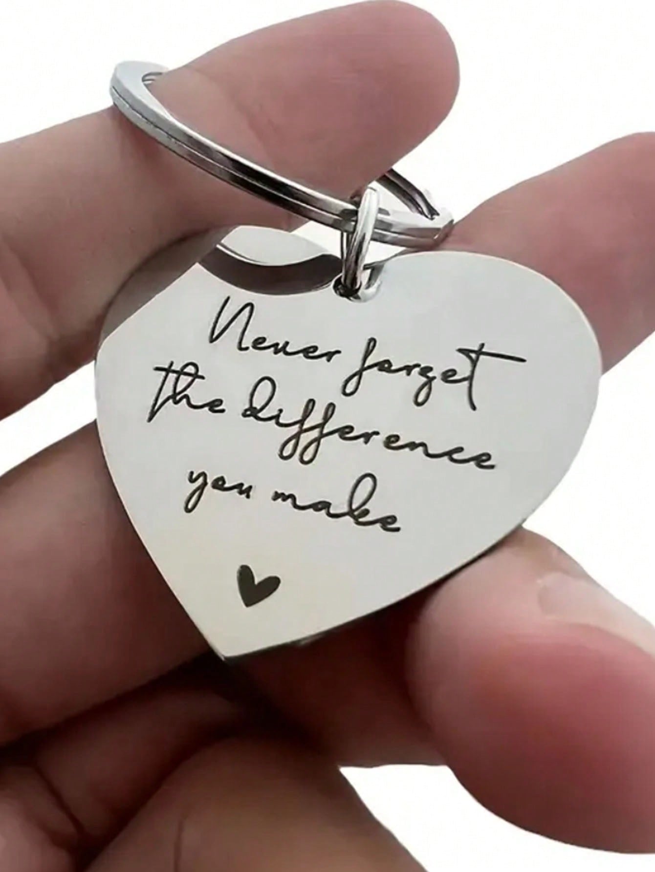 1pc Stainless Steel Keychain For Women, Heart-Shaped Engraved 