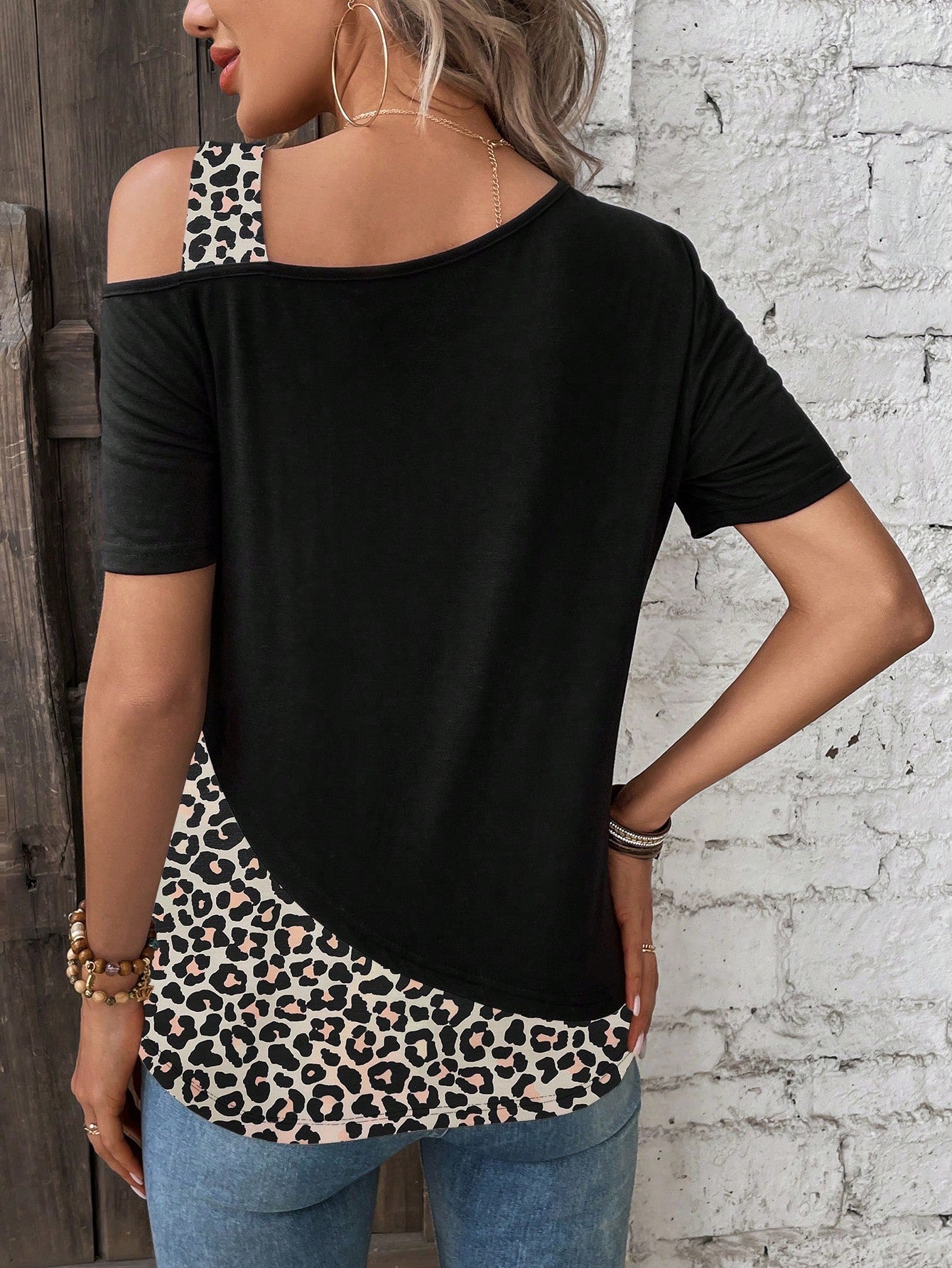 LUNE Leopard Print Spliced Asymmetrical Neckline T-Shirt