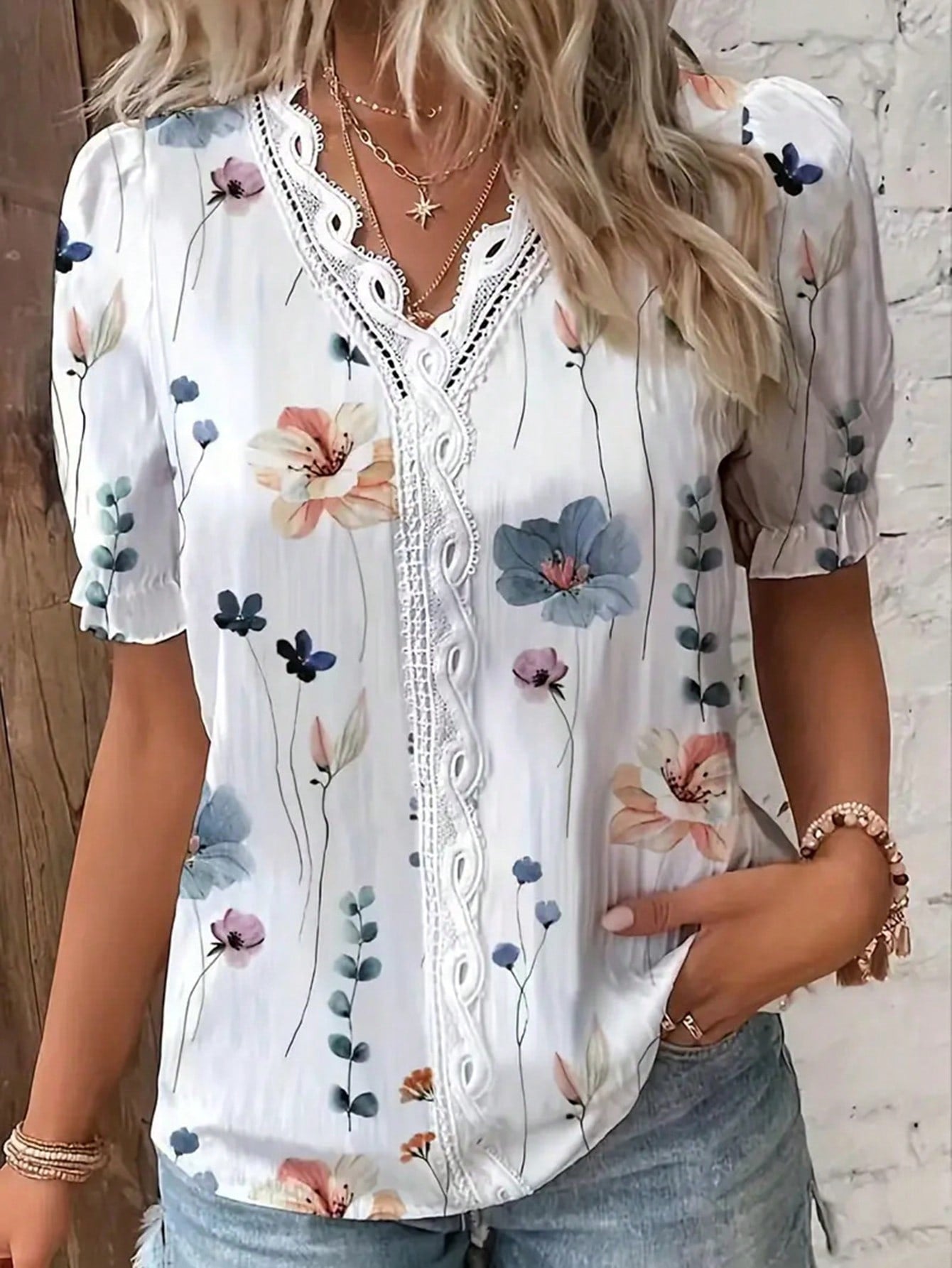 Relaxiva Women's Vacation Leisure Floral Print Contrast Lace Puff Sleeve Shirt