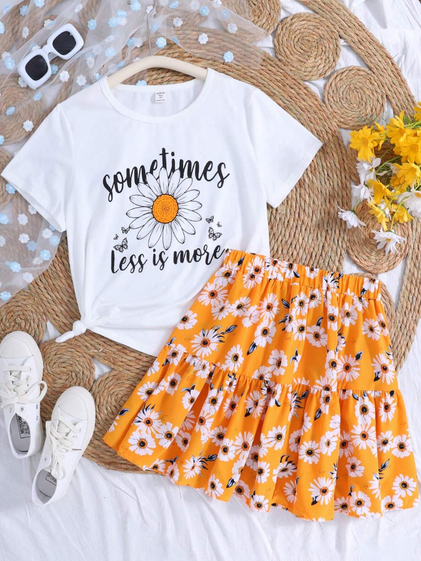 Teen Girl White & Yellow Daisy Printed Loose T-Shirt And Skirt Vacation Casual Outfit 2pcs/Set