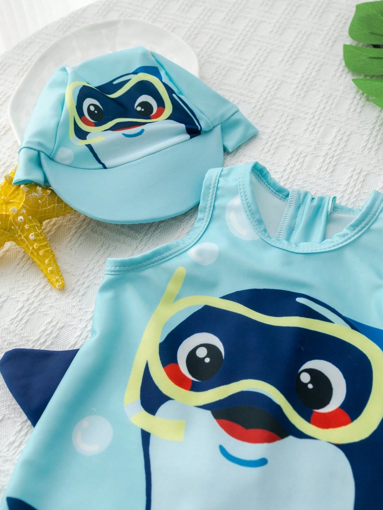 Baby Boy/Girl Blue Summer Dolphin Pattern Sleeveless Round Neck Zipper Jumpsuit Swimsuit With Cute Dolphin Printed Hat, 2pcs/Set, Suitable For Beach Swimming Vacation Water Play