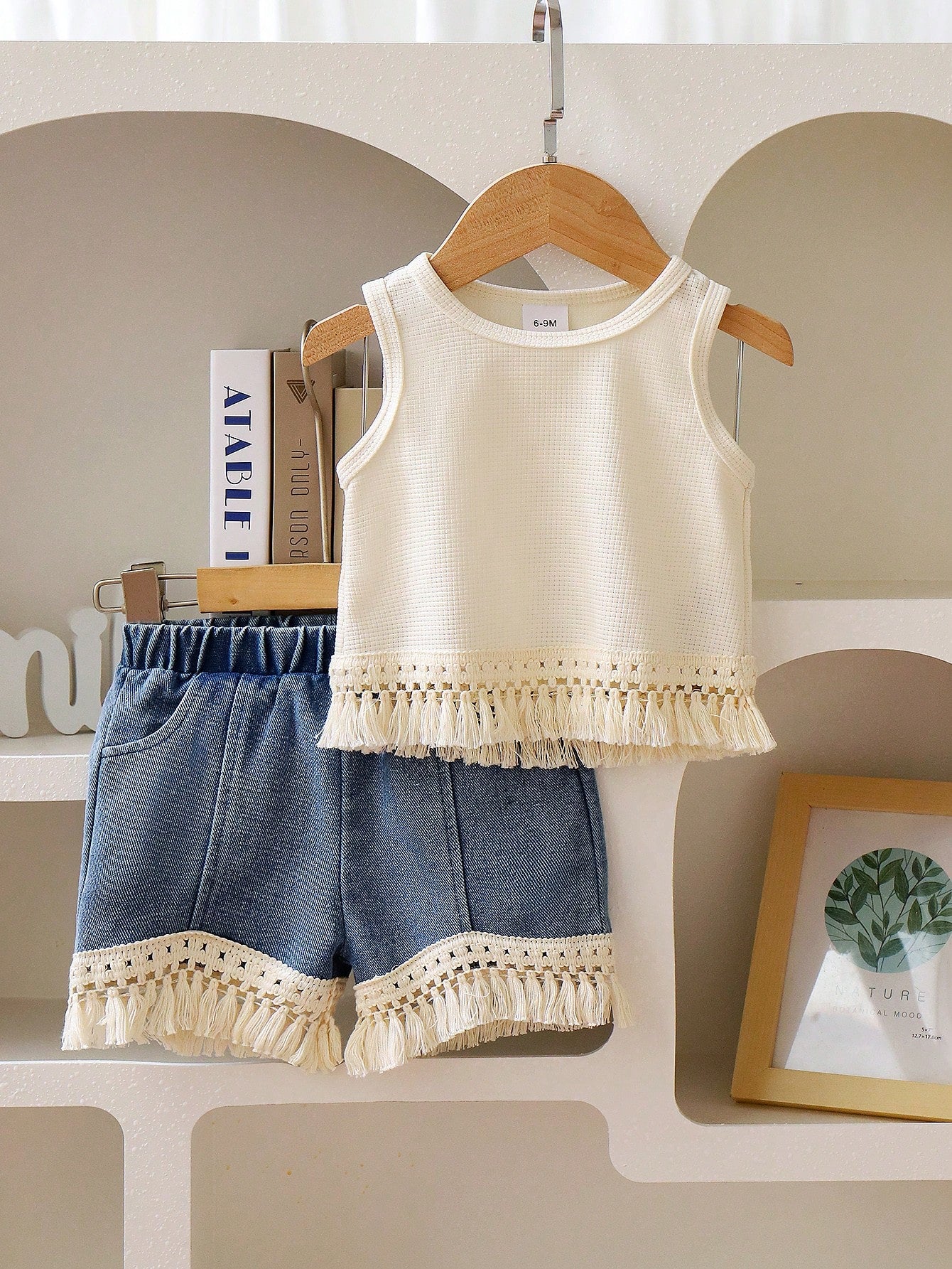 Baby Girl Solid Color Fringe Top And Denim Fringe Shorts Set