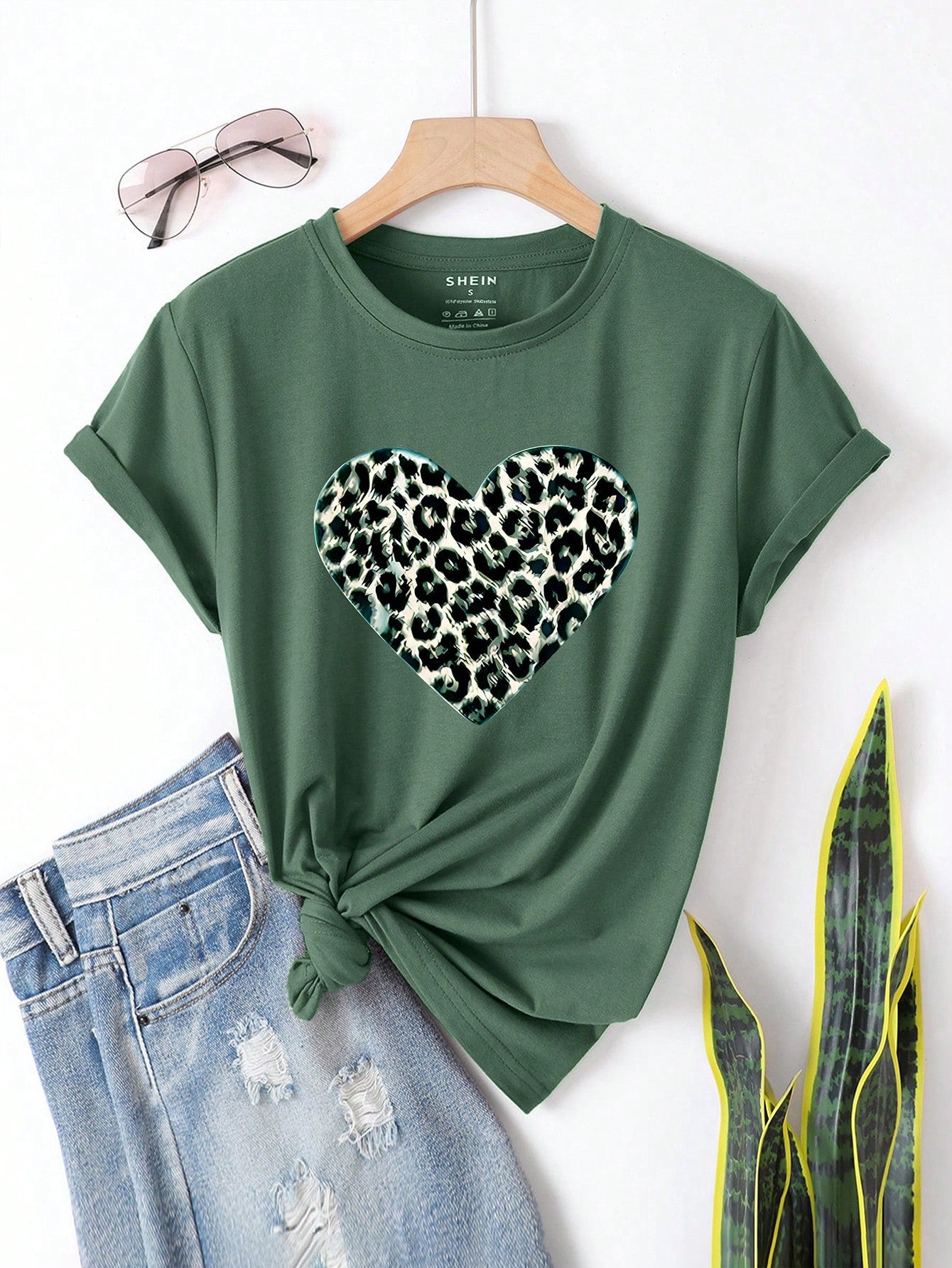 EZwear Women's Summer Heart Leopard Print Round Neck Short Sleeve Casual T-Shirt