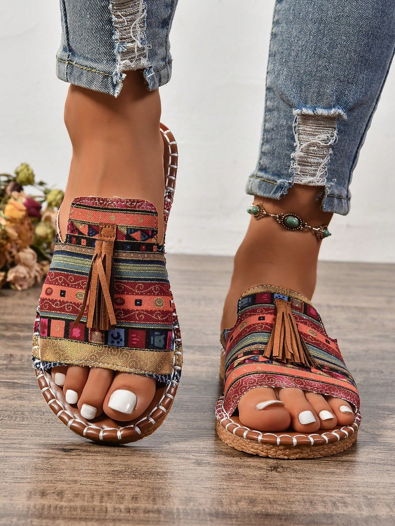 Women Fringe Decorated Flat Sandals, Beach Coco Wet Water Flip Flops, Women Slip Resistant Stylish Versatile Shoes