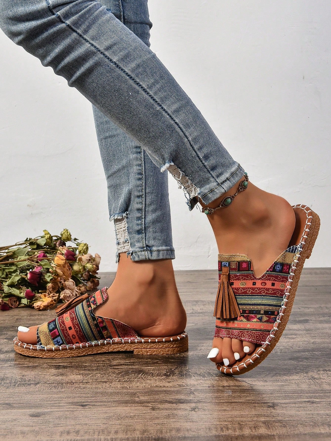 Ladies' Fringe Decor Ethnic Style Flat Sandals, Waterproof Beach Slippers, Slip-Resistant Outdoor Fashionable Match-All Shoes