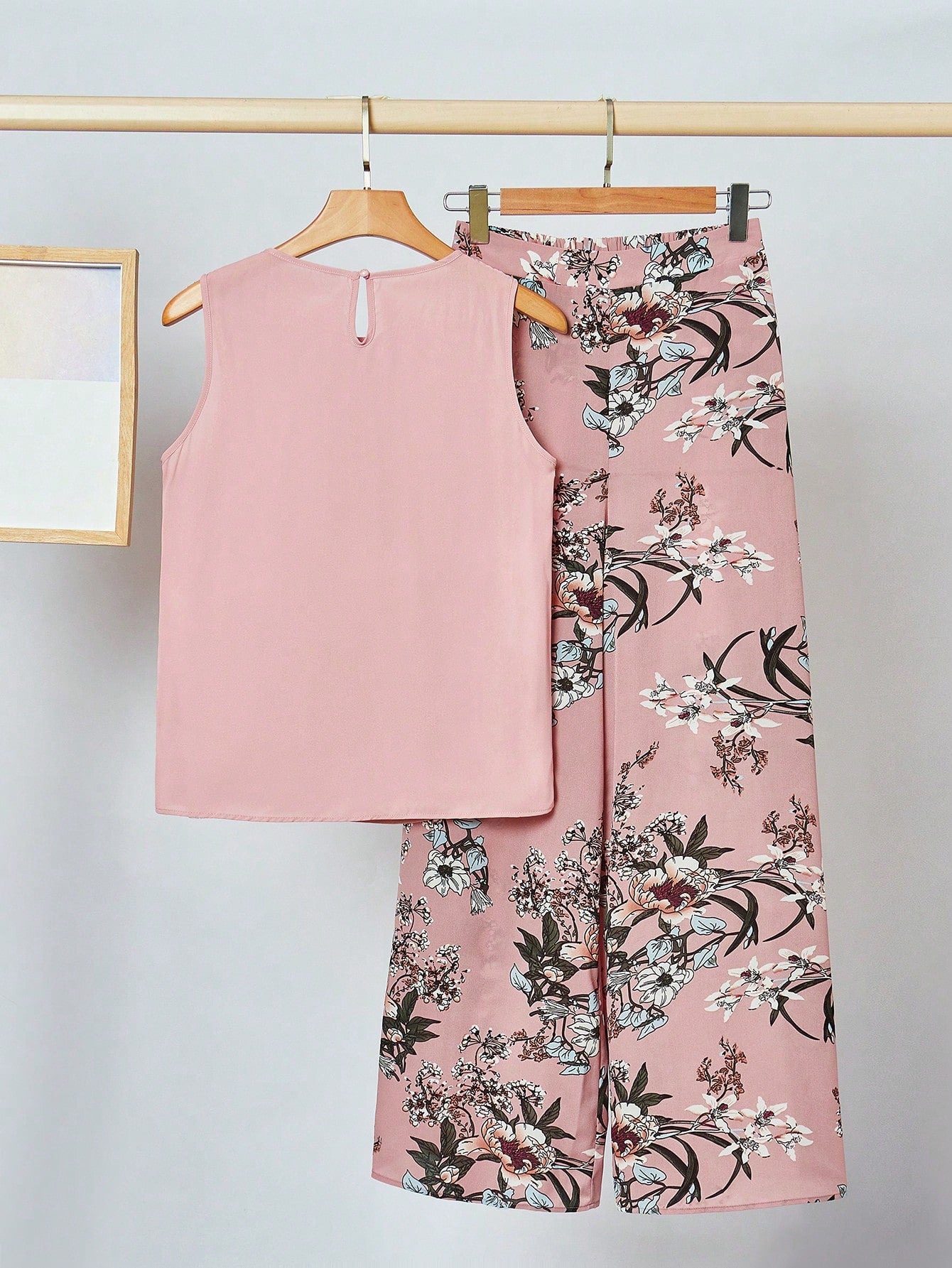 SHEIN Clasi Elegant Women's Pink Chiffon Solid Color Top And Flower Wide Leg Pants Set