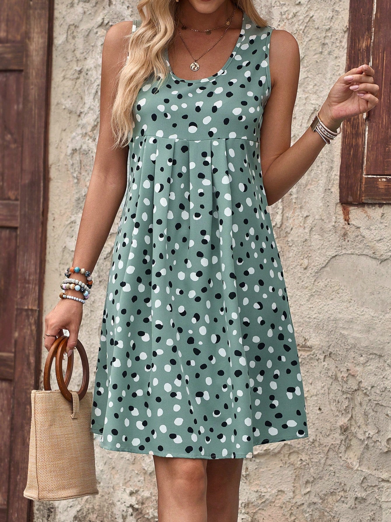 EMERY ROSE Black & White Polka Dot Round Neck Pleated Sleeveless Casual Summer Dress For Women