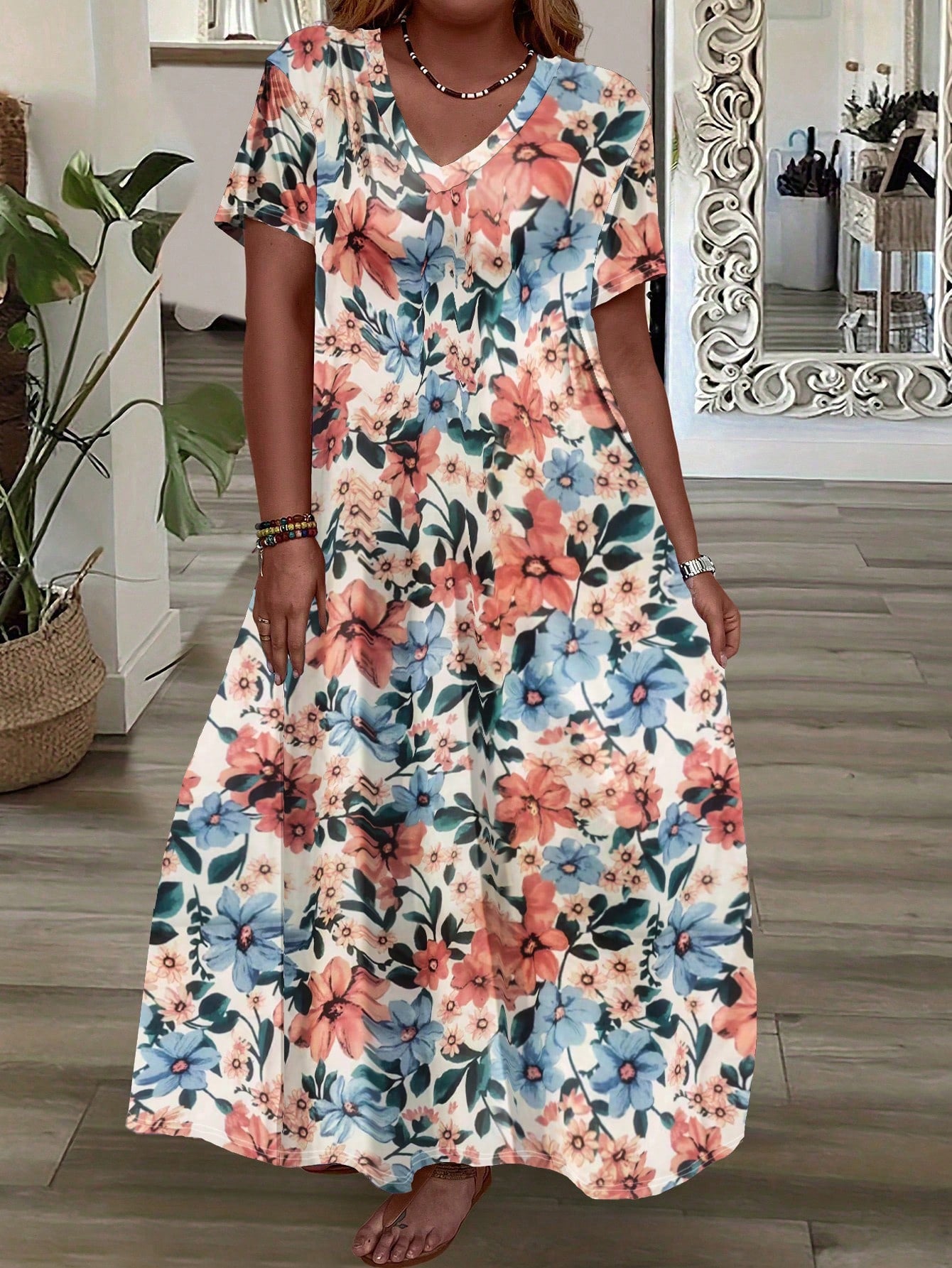 Plus Size V-Neck Floral Printed Summer Short Sleeve Dress