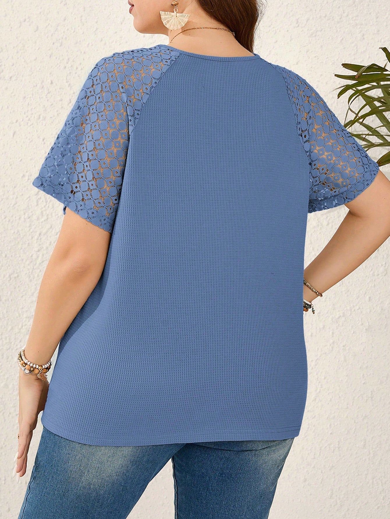 EMERY ROSE Plus Size Women's Casual Contrast Lace V-Neck Short Sleeve T-Shirt, Summer