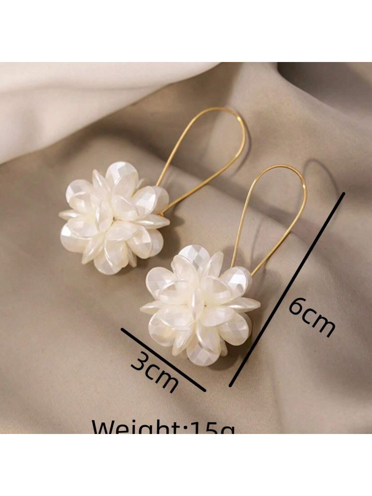 1pair French Style Exaggerated Design Long Ball Flower Earrings For Women, Simple White Petal Geometric Ear Studs Elegant Ear Drops For Women