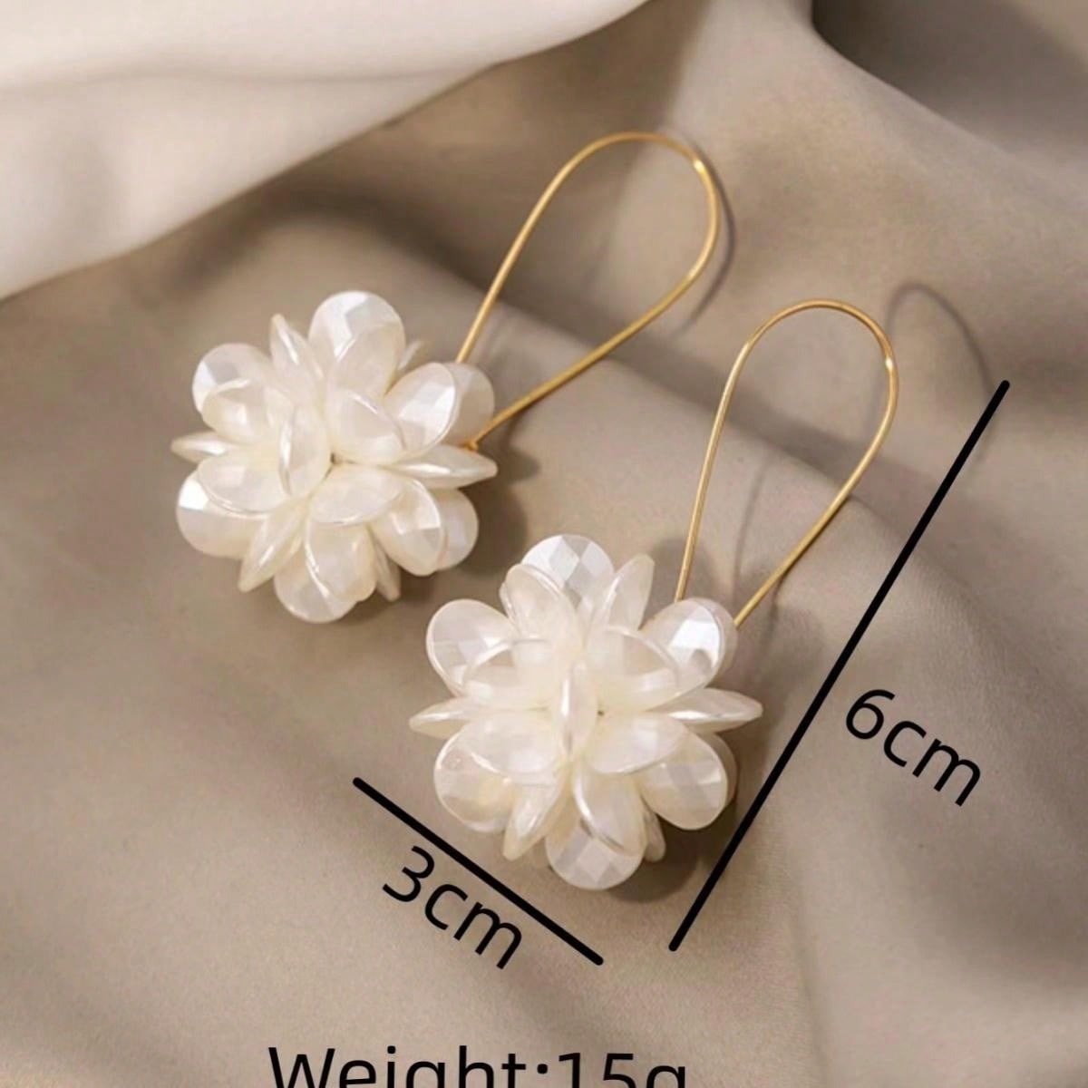 1pair French Style Exaggerated Design Long Ball Flower Earrings For Women, Simple White Petal Geometric Ear Studs Elegant Ear Drops For Women