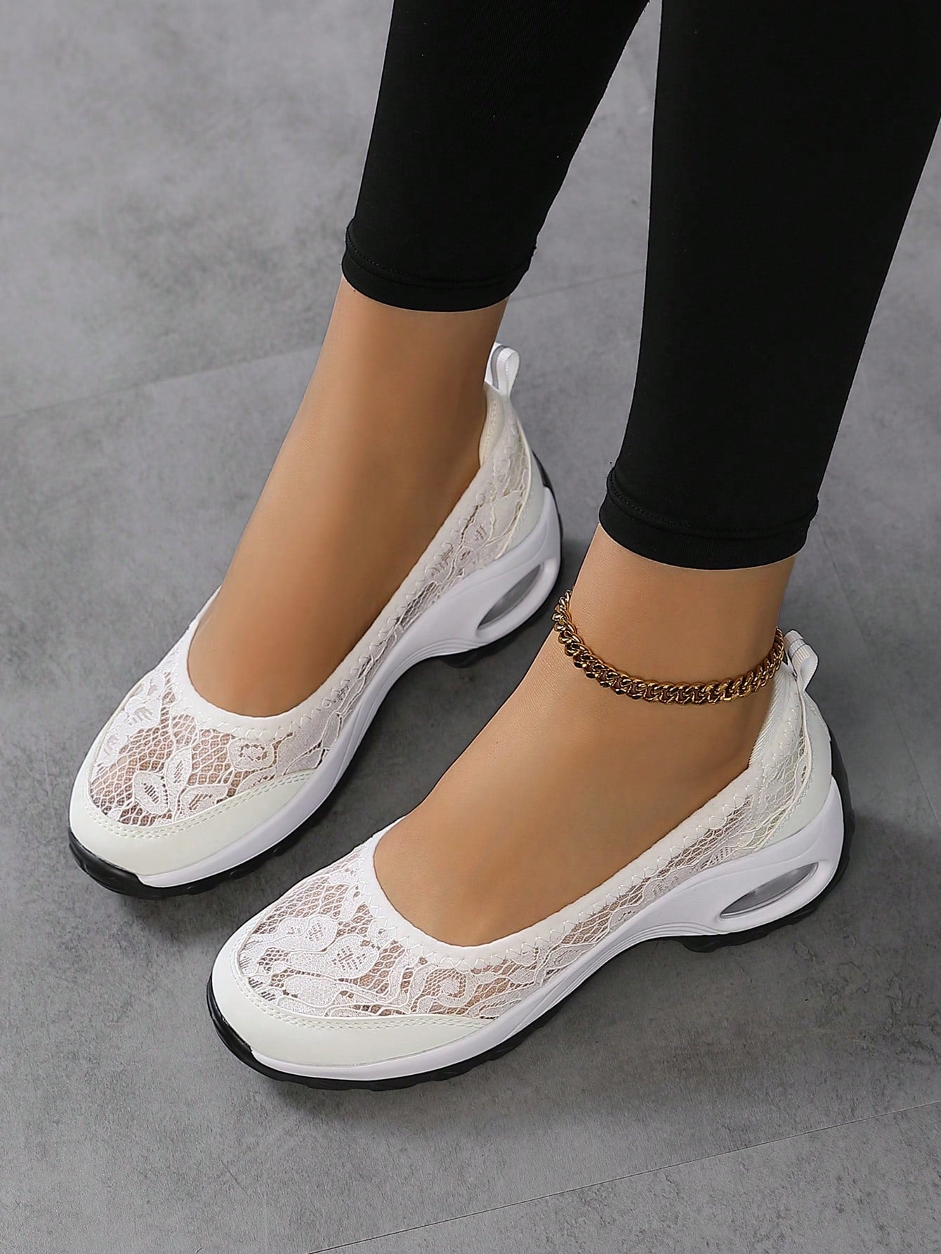 Women's Lace Casual Sneakers, Comfortable Air Cushion Shoes, Spring/Summer New Design, Hollow Breathable