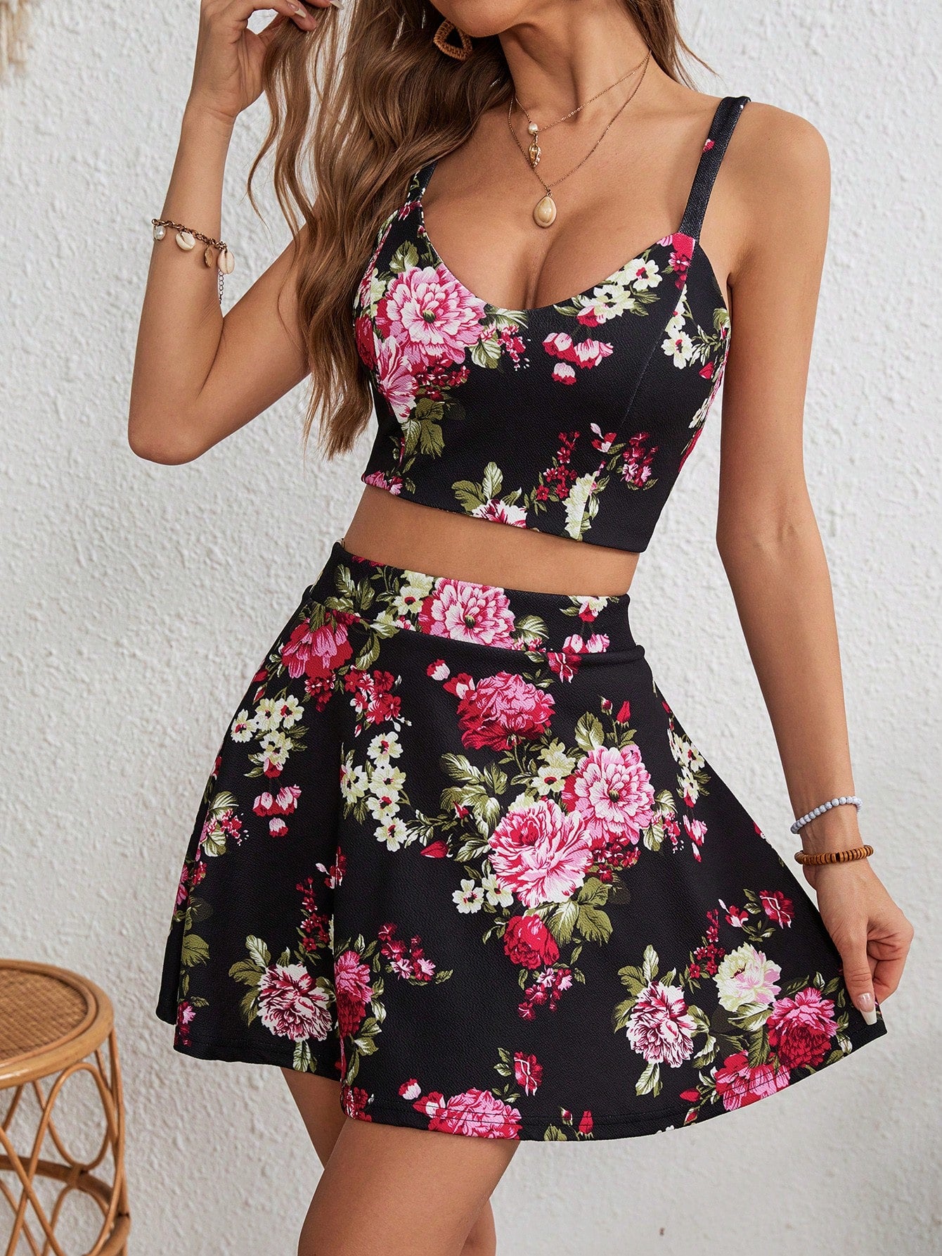 VCAY Floral Printed Crop Cami Top And Skirt Vacation 2 Piece Set