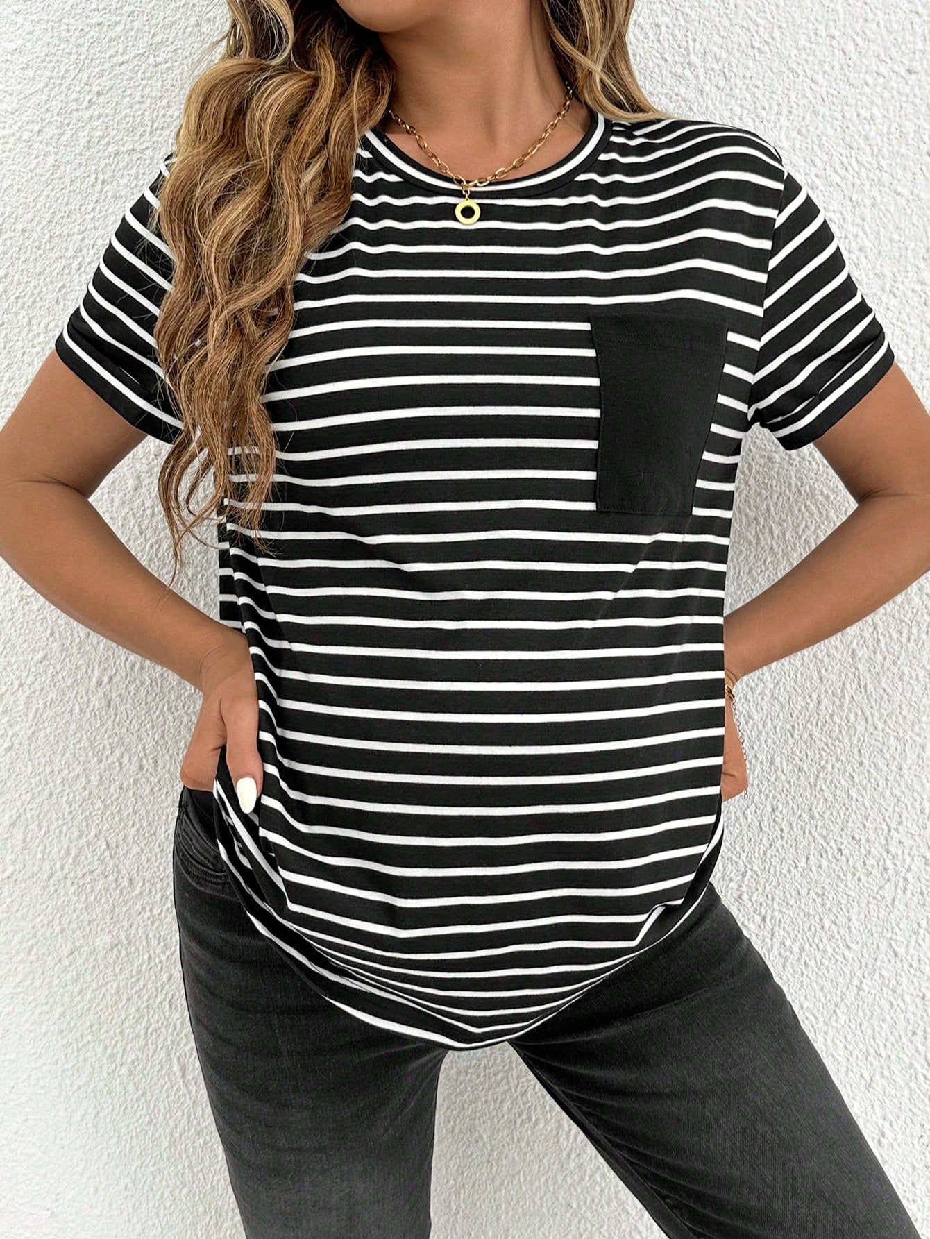 SHEIN Maternity Casual/Commute Striped Round Collar Short Sleeve T-Shirt