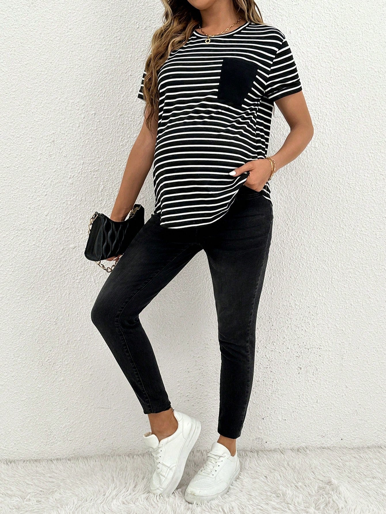 SHEIN Maternity Casual/Commute Striped Round Collar Short Sleeve T-Shirt