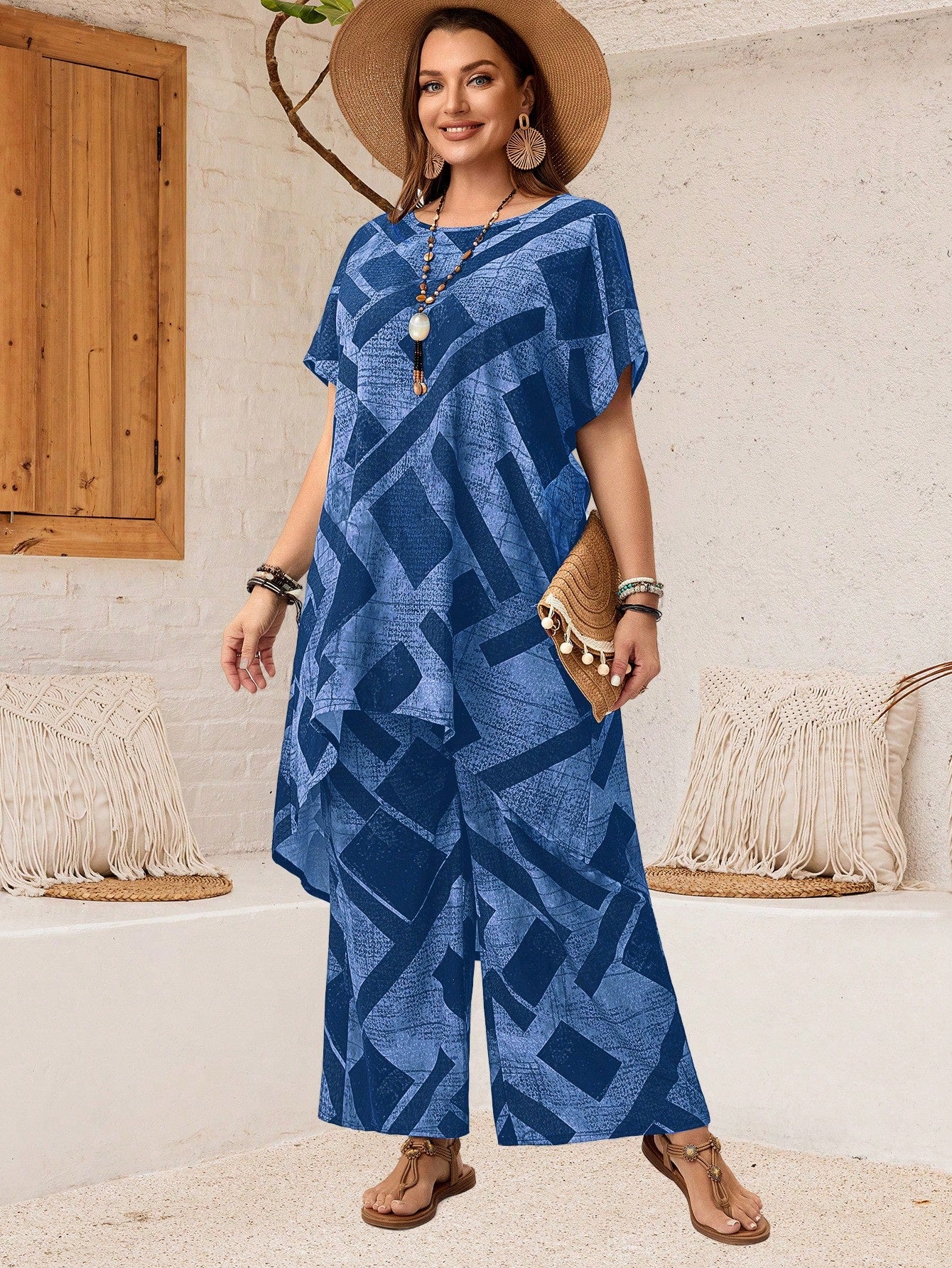 EMERY ROSE Plus Size Women's Vacation Leisure Geometric Printed Asymmetric Hem Top & Pants Set