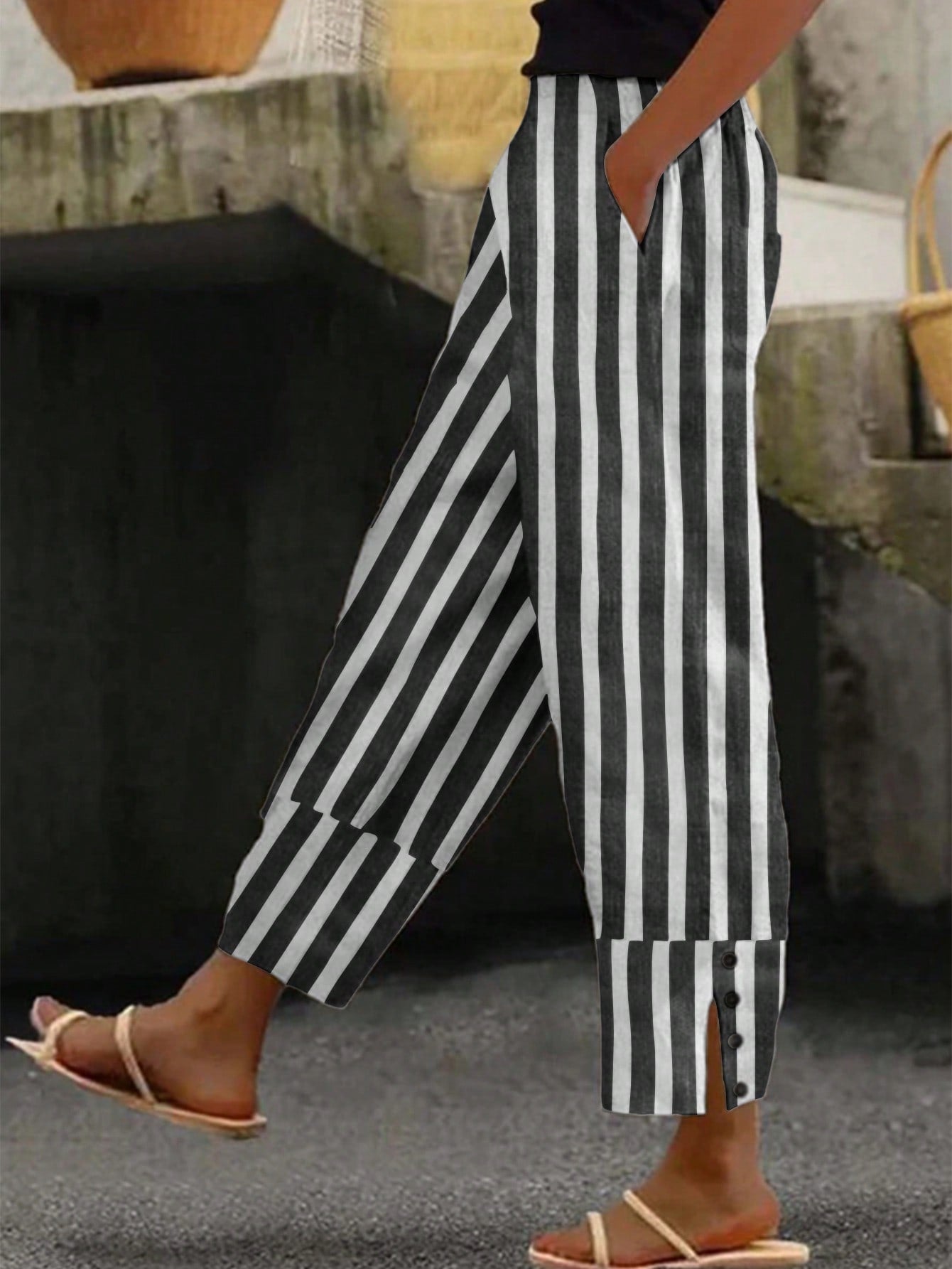 EMERY ROSE Women's Summer Vacation Casual Striped Trousers With Decorative Button And Slit Design