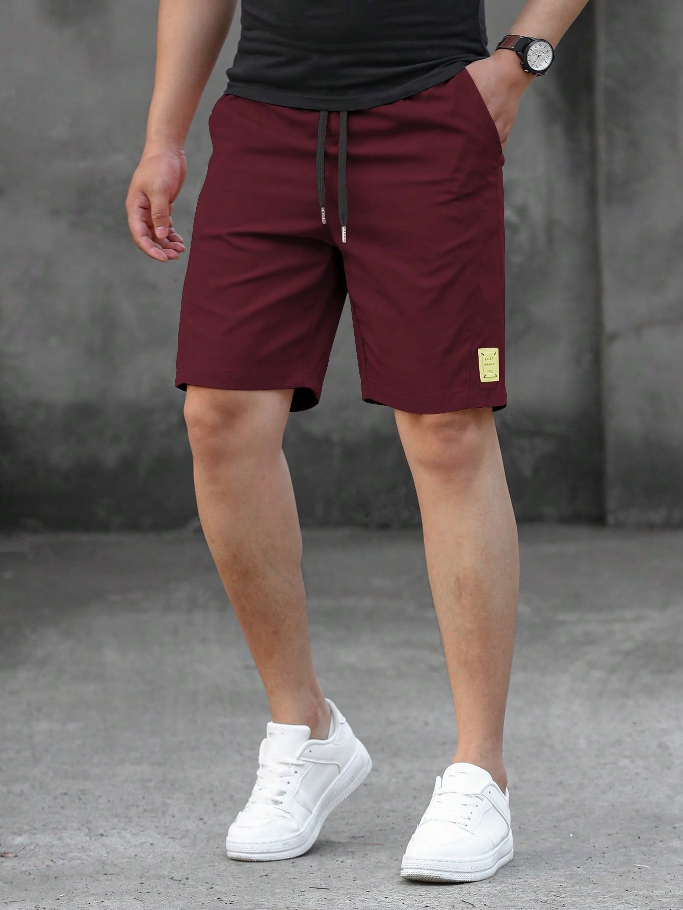 Manfinity Homme Loose Fit Men's Shorts With Letter Patch And Drawstring Waist