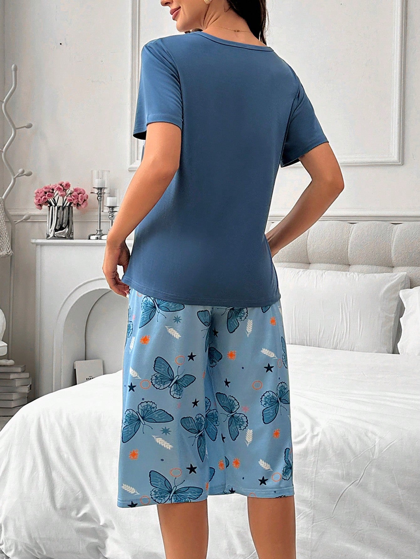 Women's Butterfly Printed Short Sleeve Shorts Pajama Set