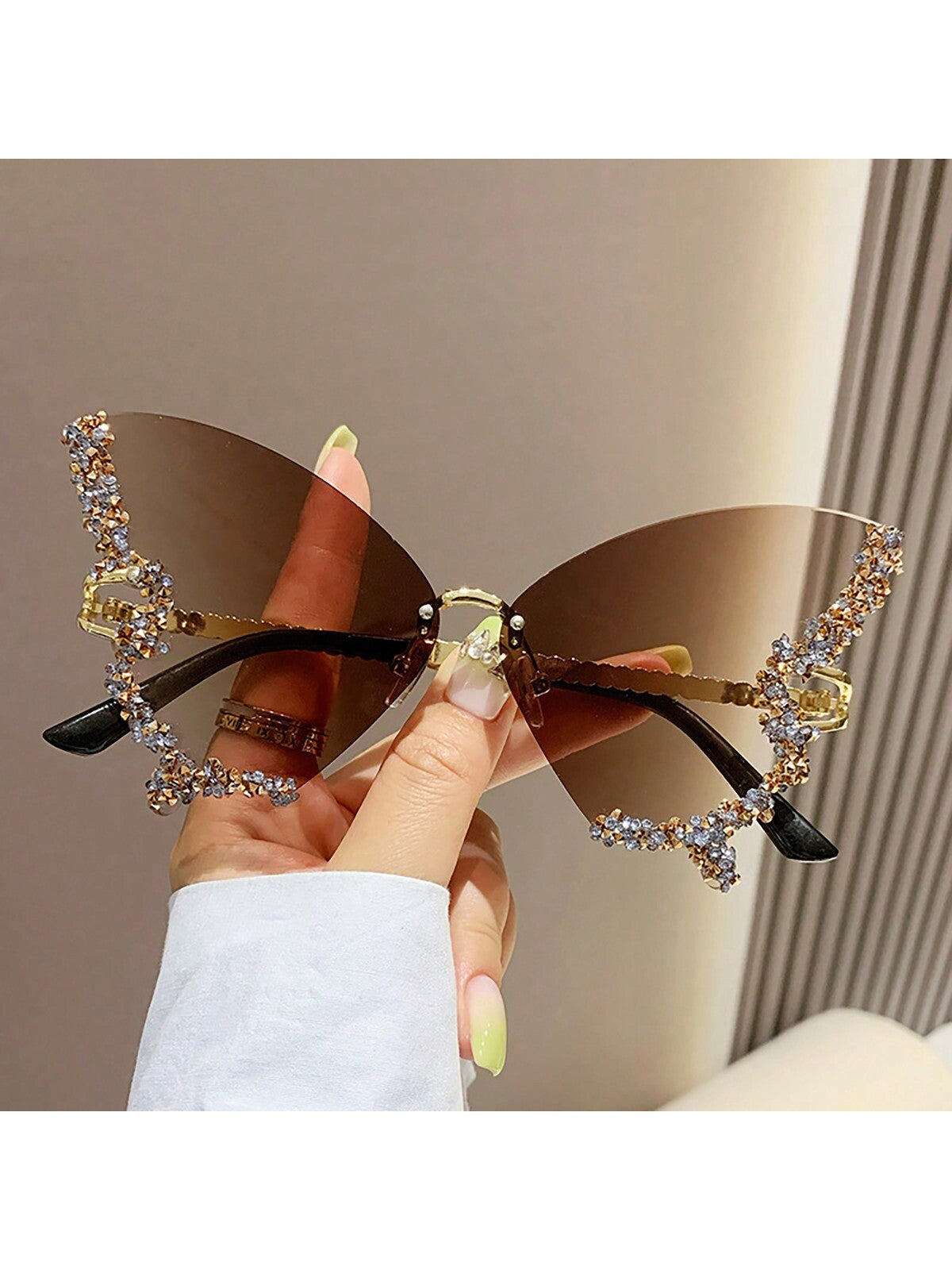 New Luxury Rhinestone Butterfly Fashion Glasses For Women And Men Y2K Sparkling Rhinestone Rimless Fashion Glasses Beach Accessories For Women Glasses Shades Trendy Basics Fall Winter Women Outfits Clothes Business Casual Gifts