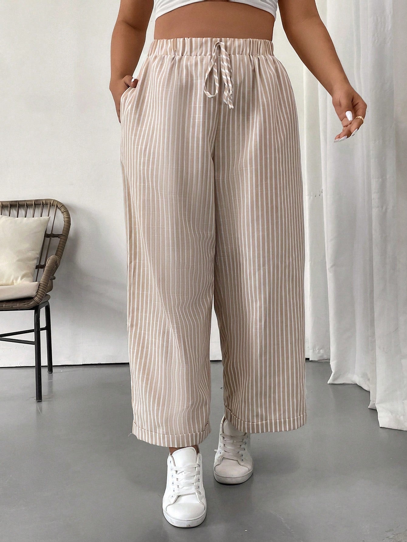 Essnce Plus Size Women's Striped Minimalist Daily Pants