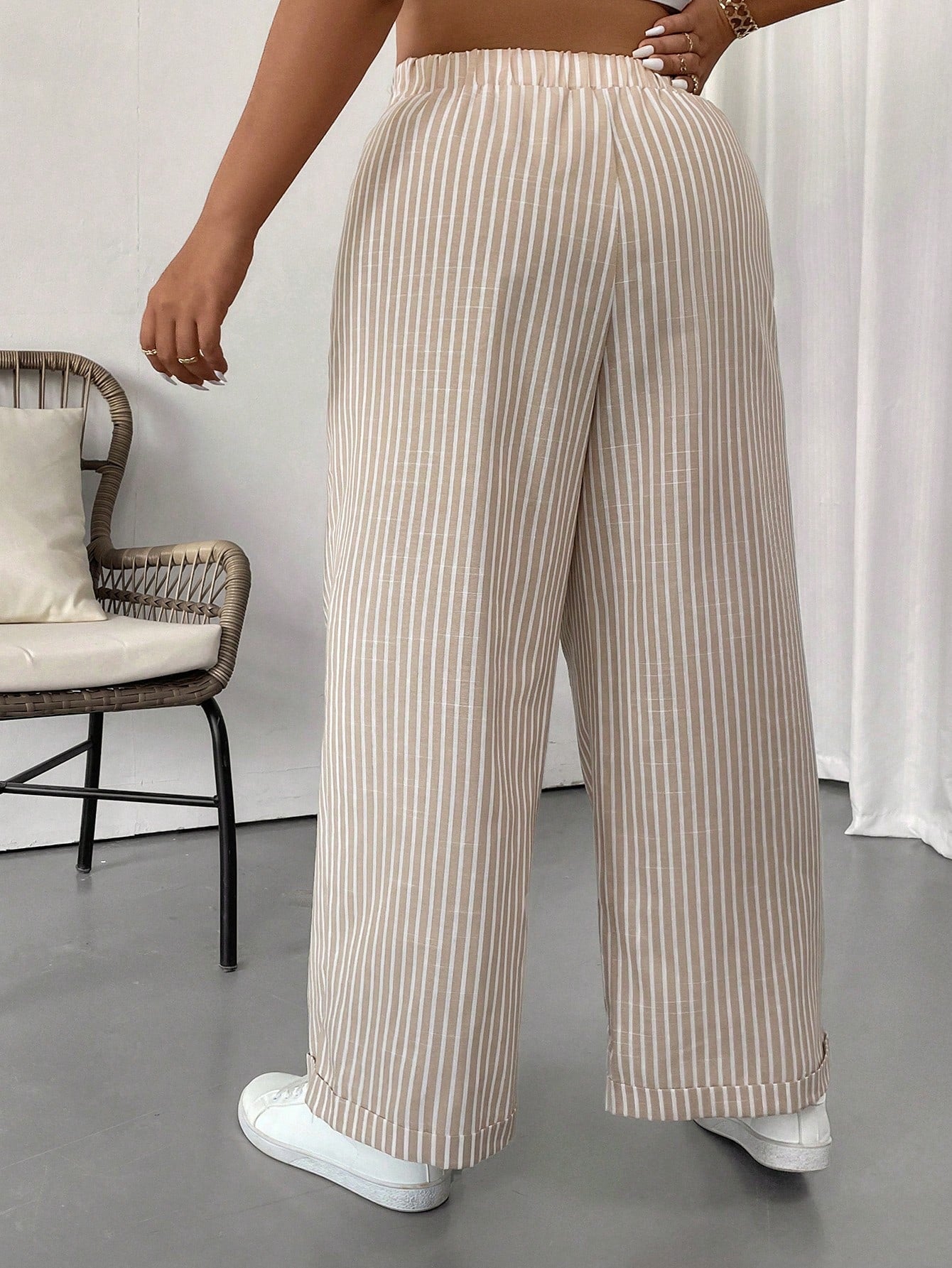 Essnce Plus Size Women's Striped Minimalist Daily Pants