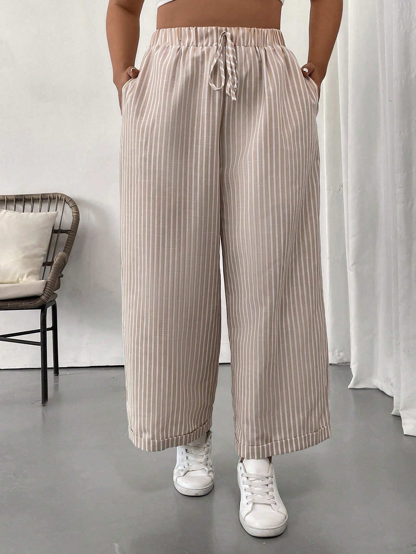 Essnce Plus Size Women's Striped Minimalist Daily Pants