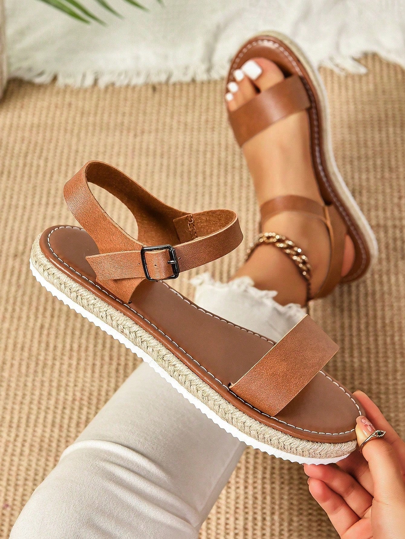 New Summer Women Flat Roman Style Sandals With Non-Slip Foam Sole, Fashionable And Versatile Casual Lightweight Women Shoes