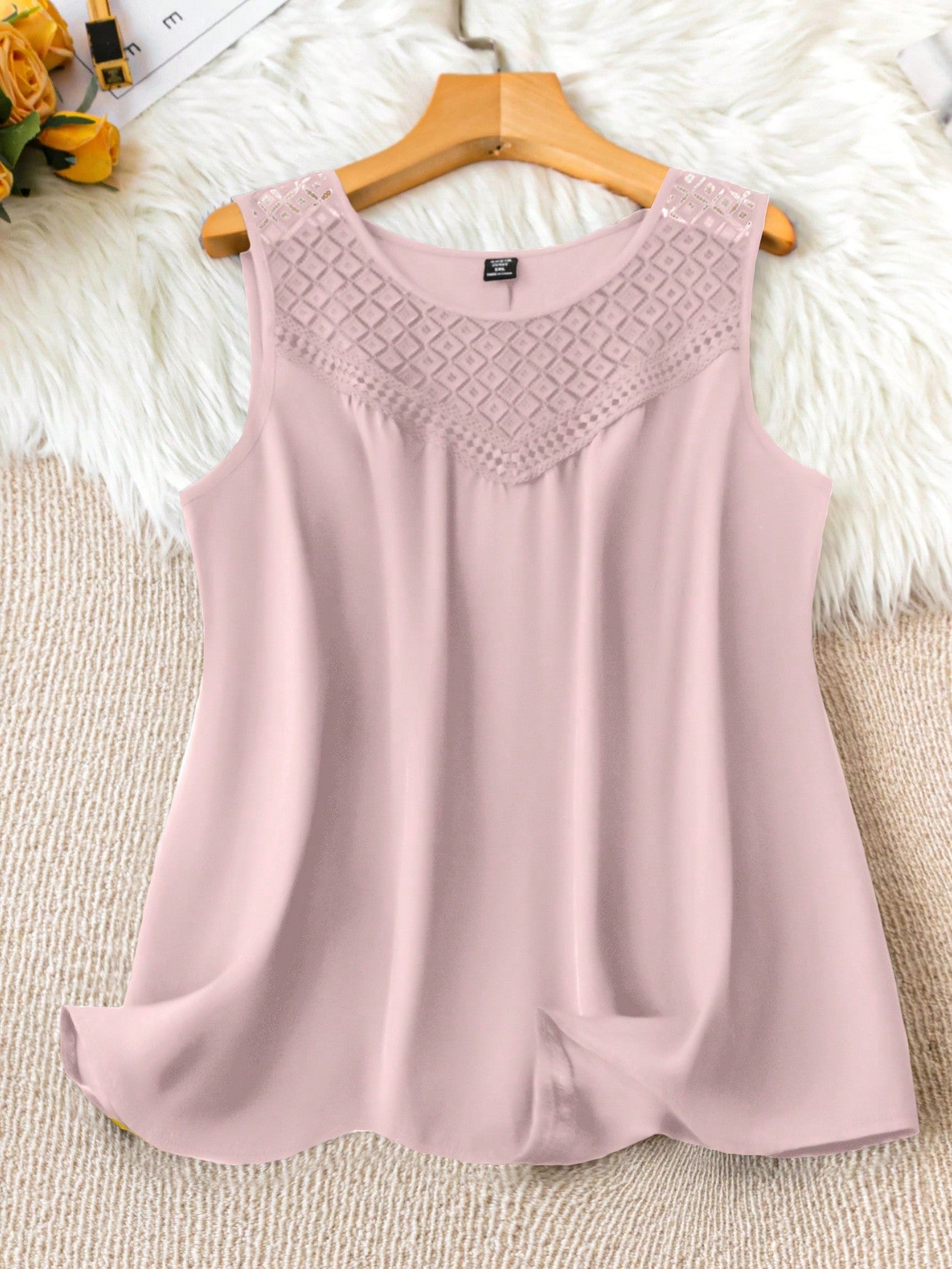 LUNE Plus Size Women Fashion Solid Color Splice Neckline Tank Top