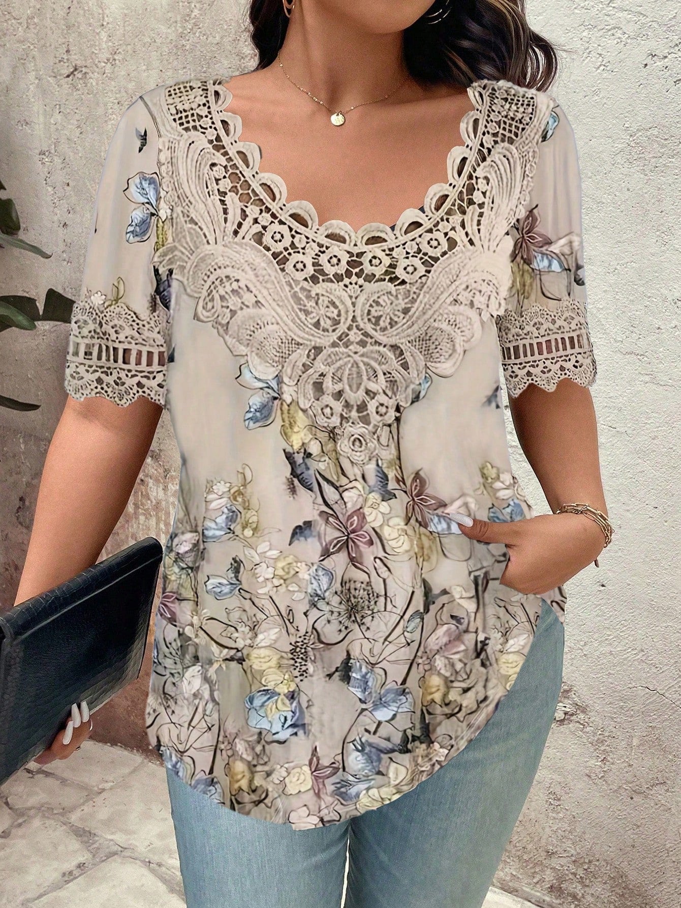 LUNE Plus Size Women's Summer Lace Spliced V-Neck Floral Printed Short Sleeve T-Shirt