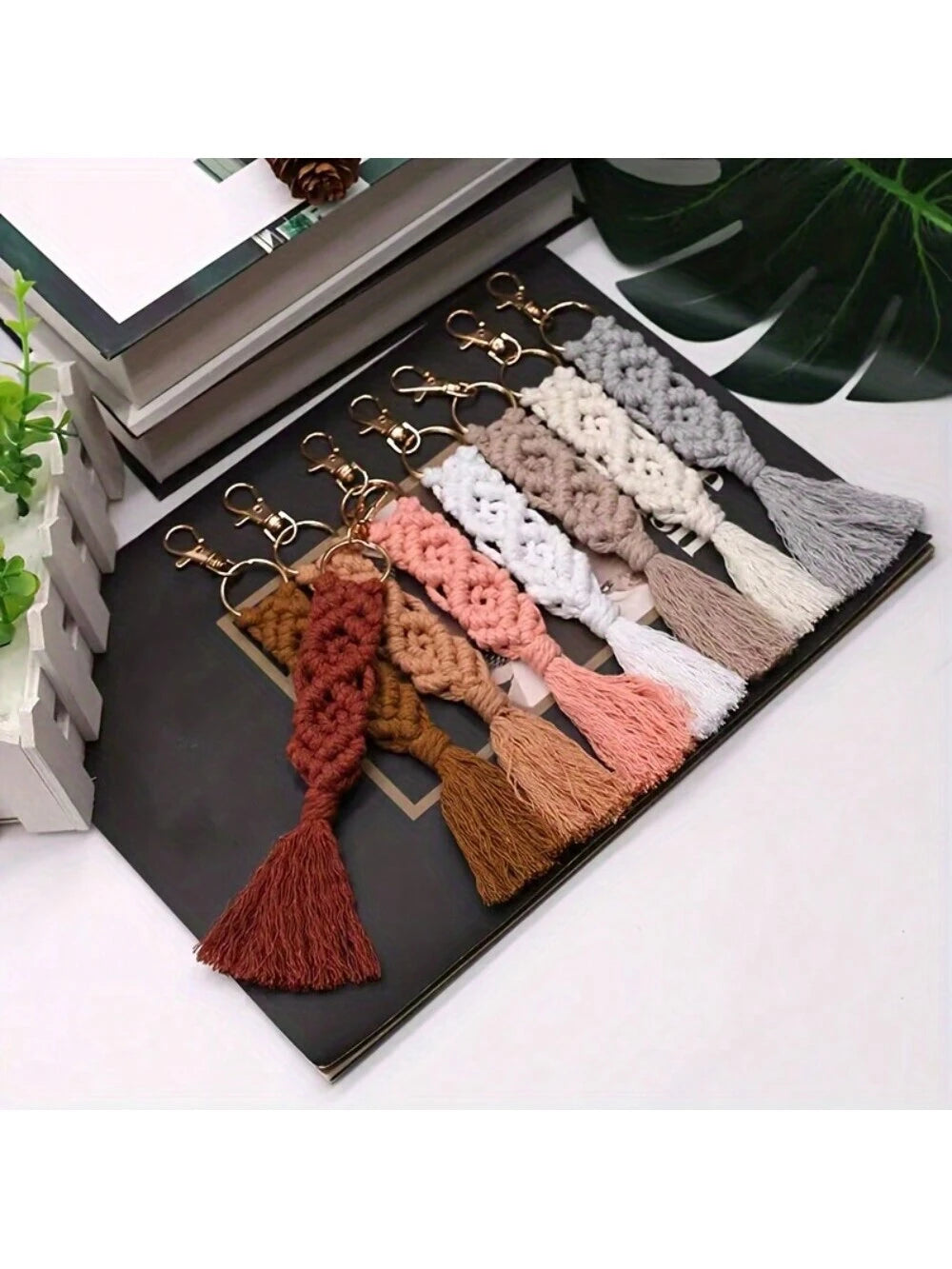 1/2/3pcs Keychain, Bag Pendant, Rope, Hand Woven Tassel, Keychain, Car Key Pendant, Bag Decoration, Construction, Non-Slip Bottom, Comfortable Padding, Water-Resistant Surface, Easy To Clean, Lightweight Design, Portable For Travel Use