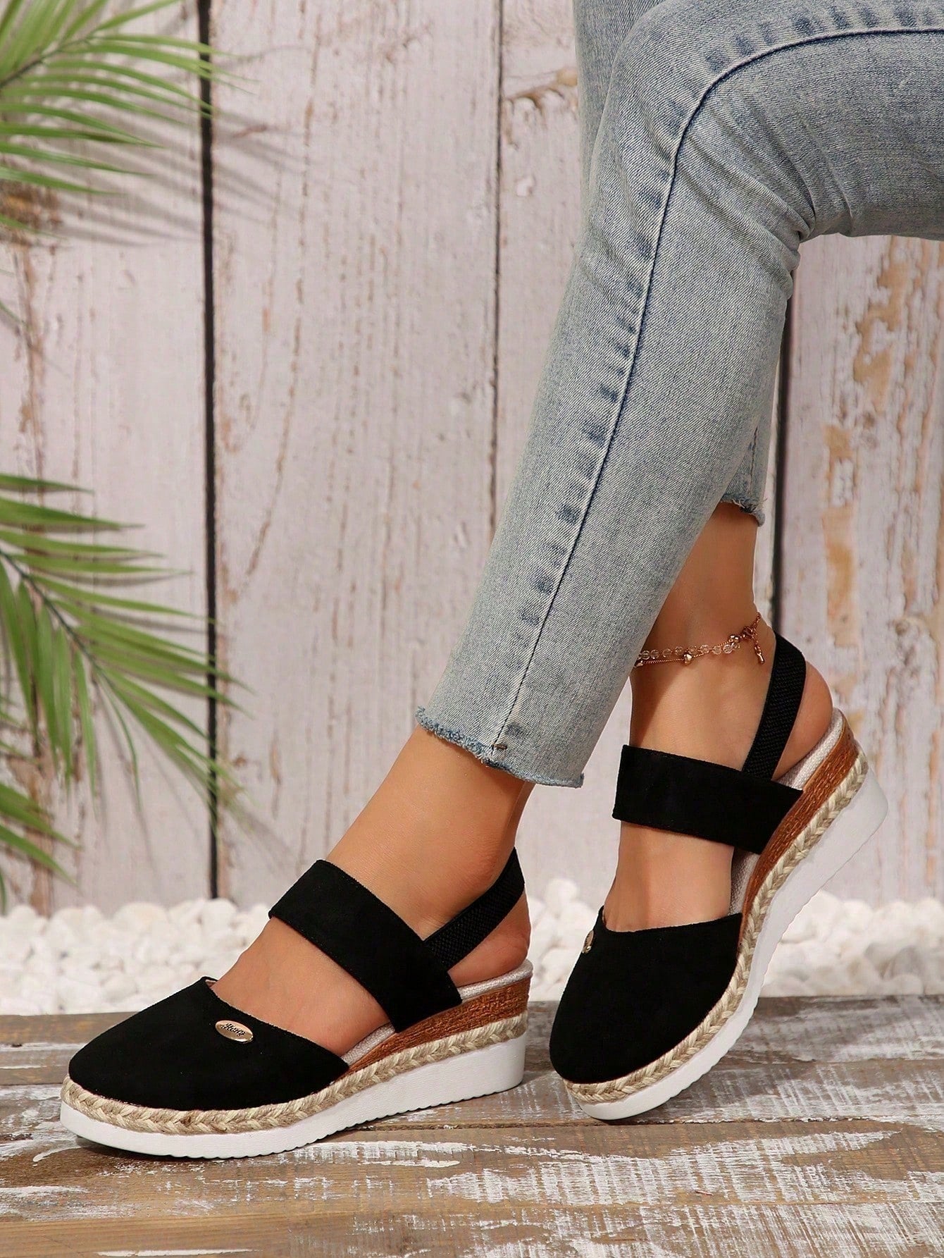 Women's Closed Toe Wedge Heel Black Summer Sandals With Color Block, Elastic Strap & Rope Sole