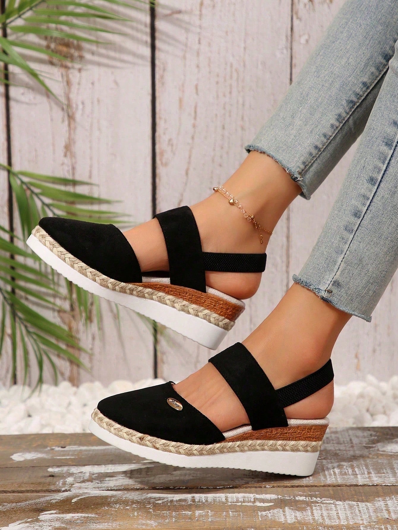 Women's Closed Toe Wedge Heel Black Summer Sandals With Color Block, Elastic Strap & Rope Sole